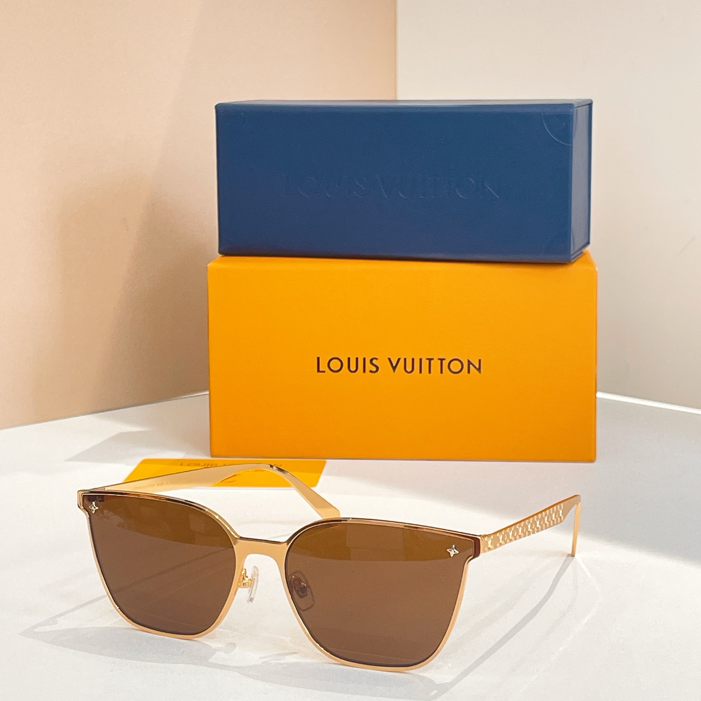 LOUIS VUITTO*✨✨✨MODEL：Z2487U✨✨✨ SIZE：61口16-142✨✨✨