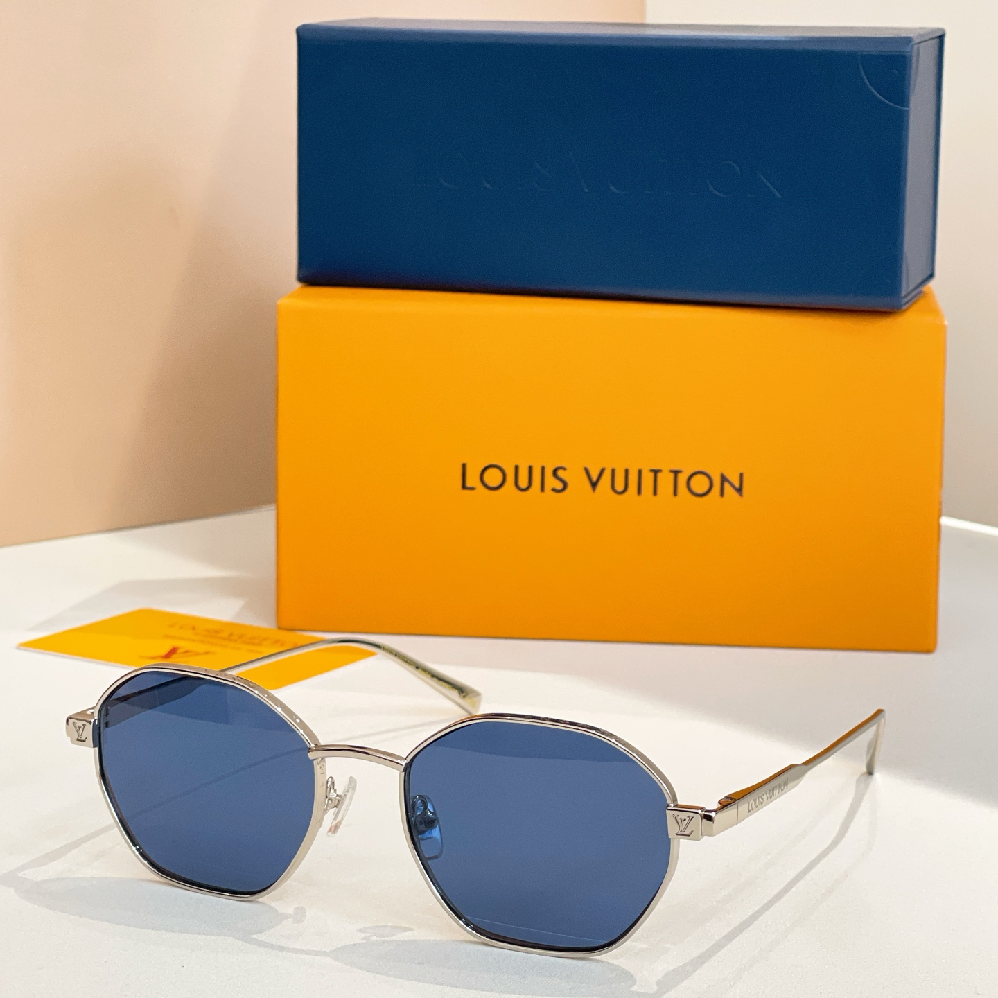 LOUIS VUITTO*✨✨✨MODEL：Z2193U✨✨✨ SIZE：54口19-142✨✨✨