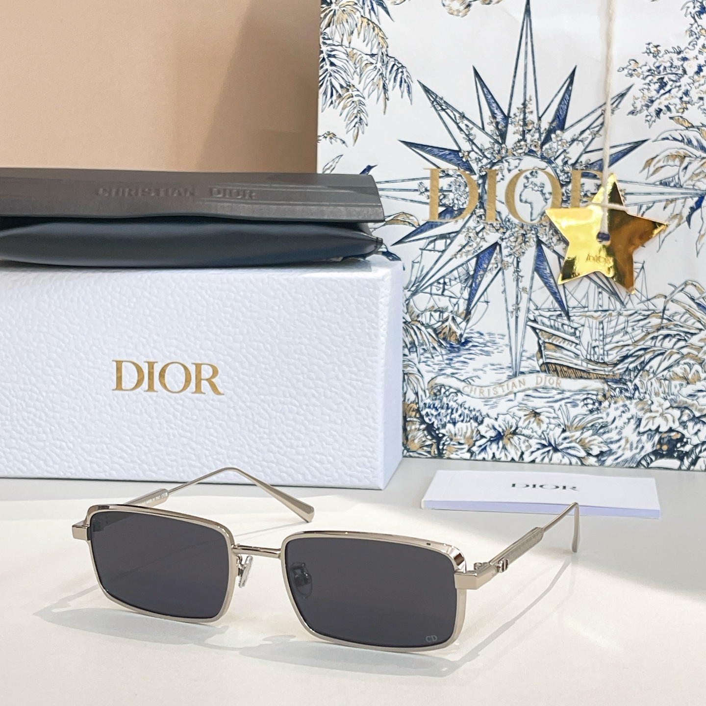 DIO*🌟🌟🌟DiorCannage🌟🌟🌟SIZE：55口18-140🌟🌟