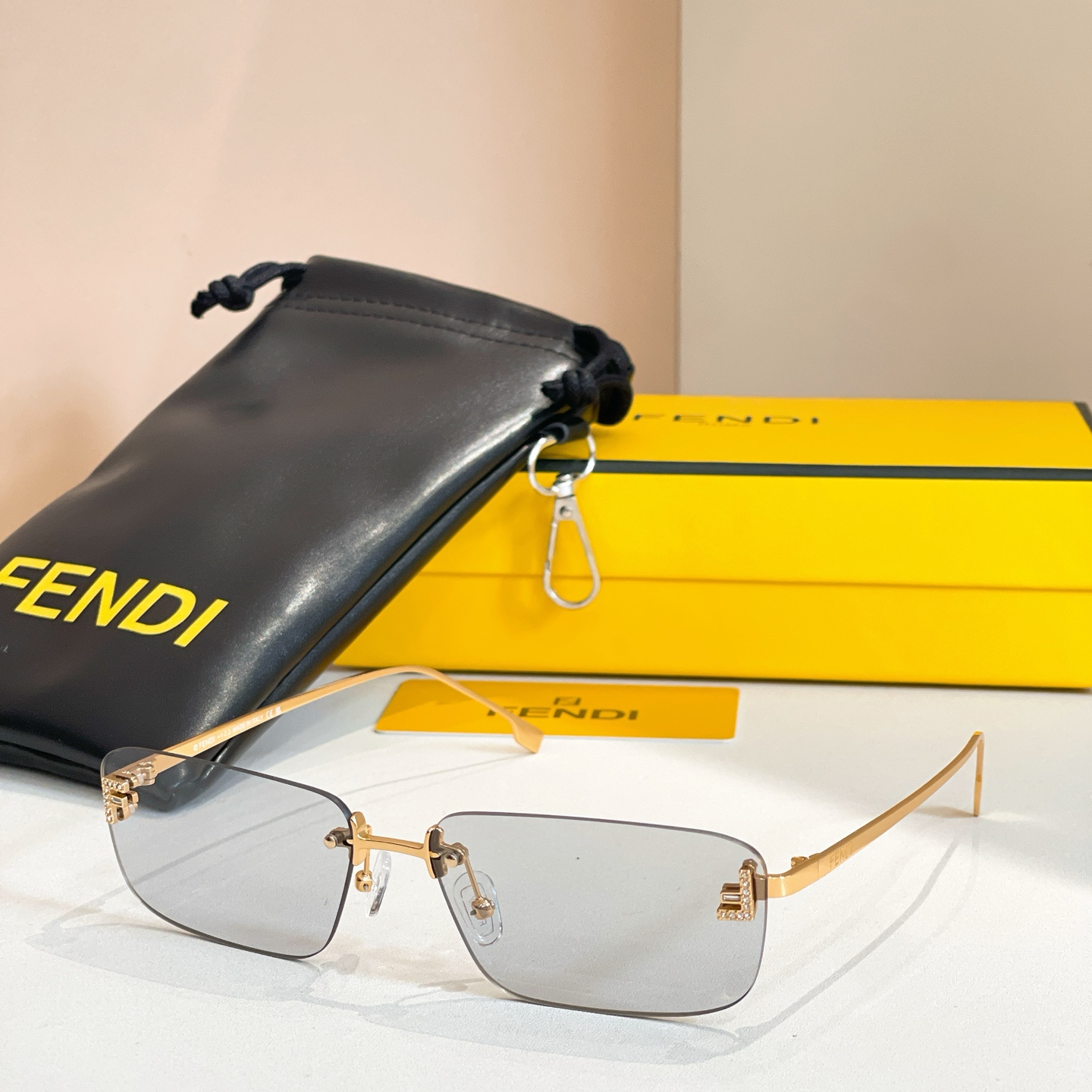 FENDI✨✨✨MODEL：FE4172US ✨✨ SIZE：145口0-142✨✨✨