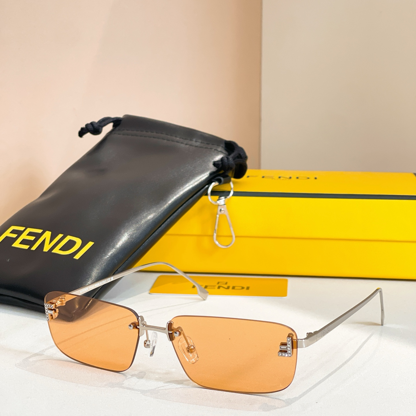 FENDI✨✨✨MODEL：FE4172US ✨✨ SIZE：145口0-142✨✨✨