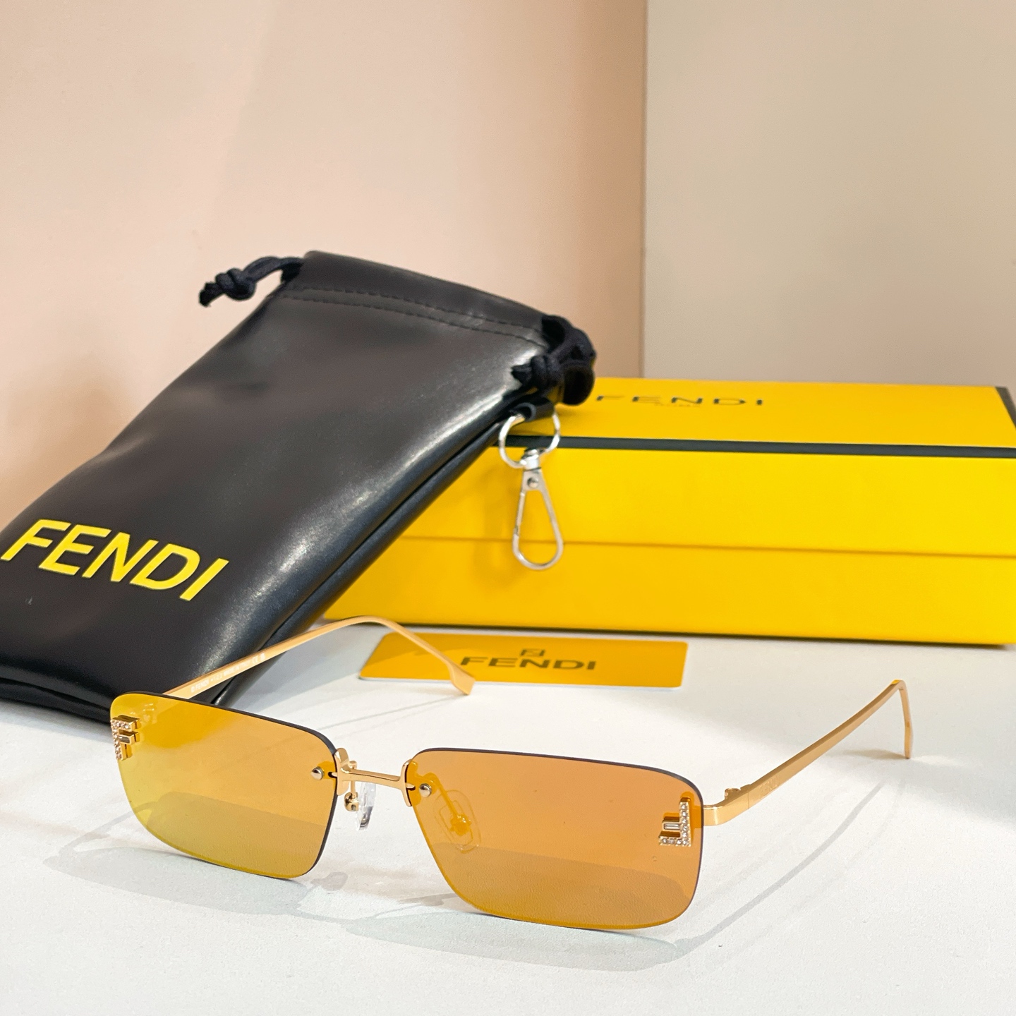 FENDI✨✨✨MODEL：FE4172US ✨✨ SIZE：145口0-142✨✨✨
