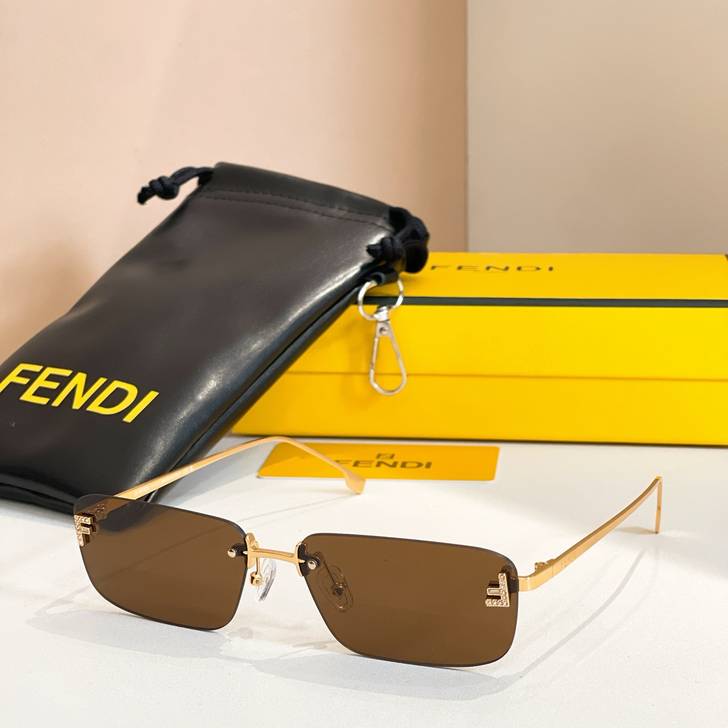 FENDI✨✨✨MODEL：FE4172US ✨✨ SIZE：145口0-142✨✨✨