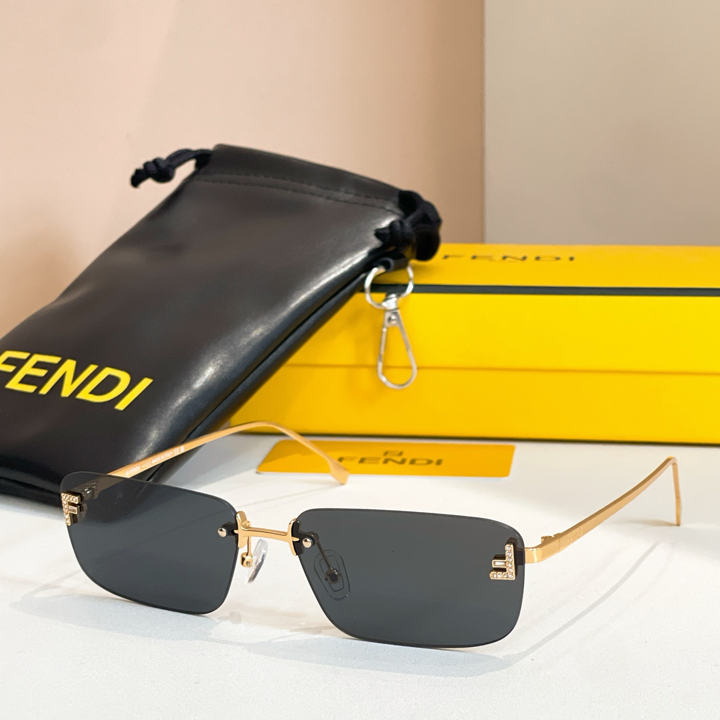 FENDI✨✨✨MODEL：FE4172US ✨✨ SIZE：145口0-142✨✨✨
