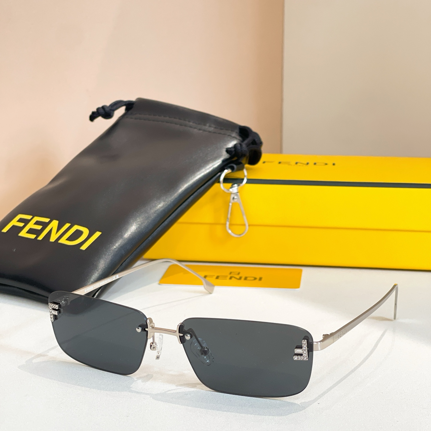 FENDI✨✨✨MODEL：FE4172US ✨✨ SIZE：145口0-142✨✨✨