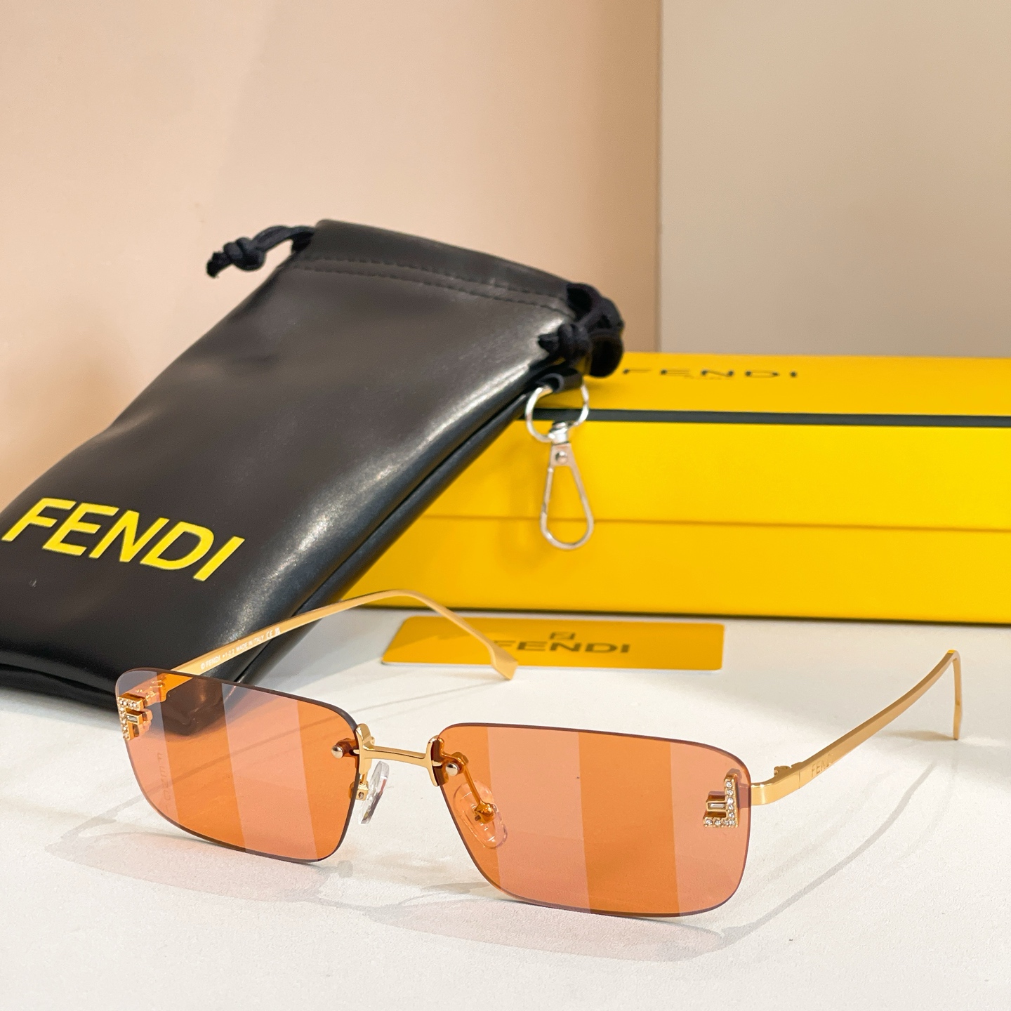 FENDI✨✨✨MODEL：FE4172US ✨✨ SIZE：145口0-142✨✨✨