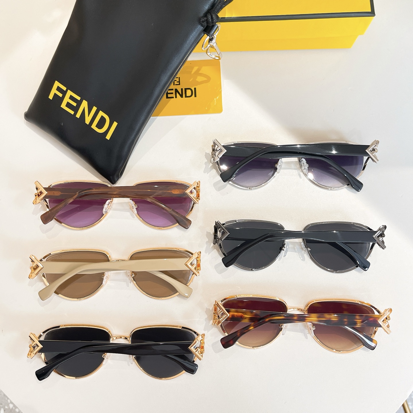 FENDI✨✨✨MODEL：FE4099✨✨ SIZE：56口18-140✨✨✨