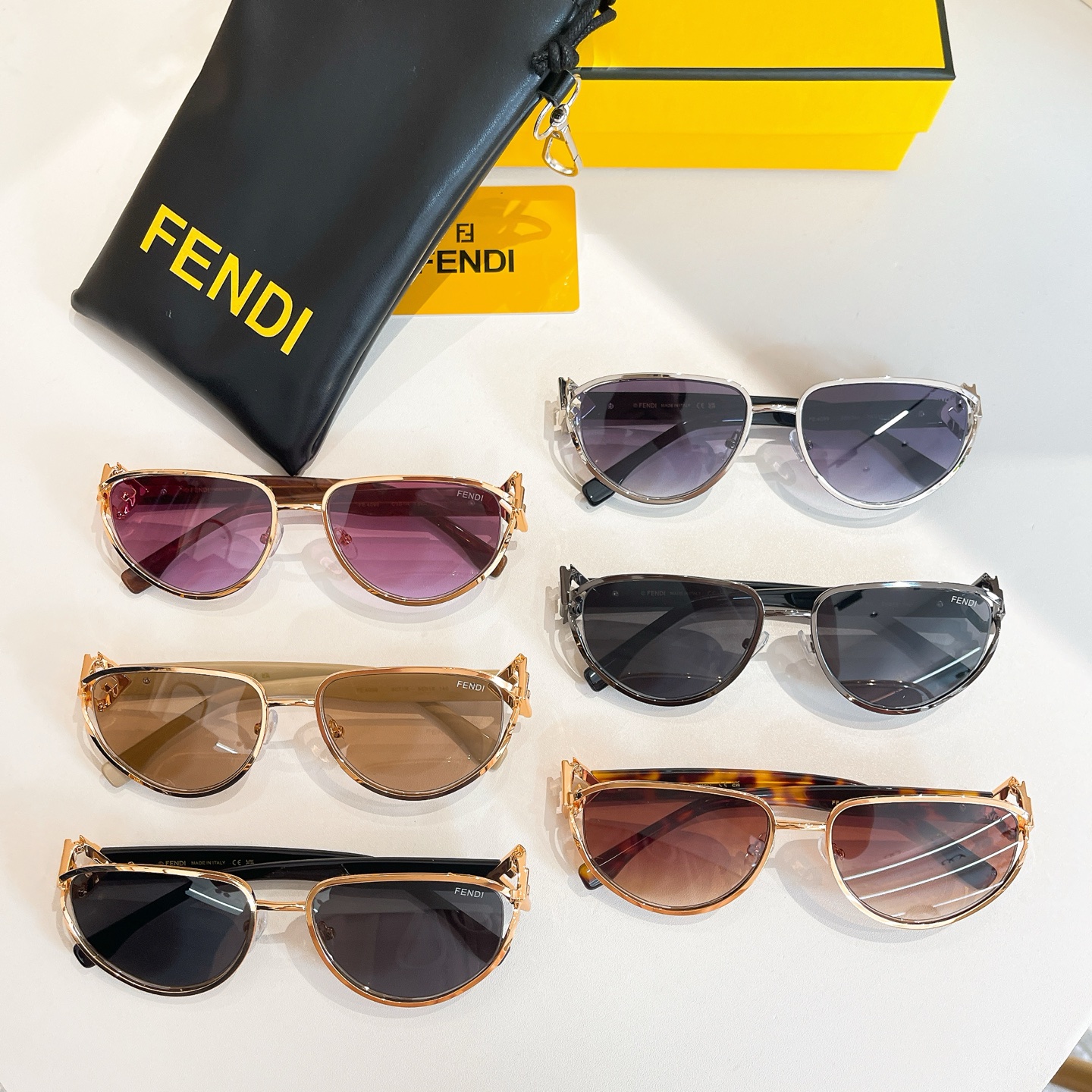 FENDI✨✨✨MODEL：FE4099✨✨ SIZE：56口18-140✨✨✨