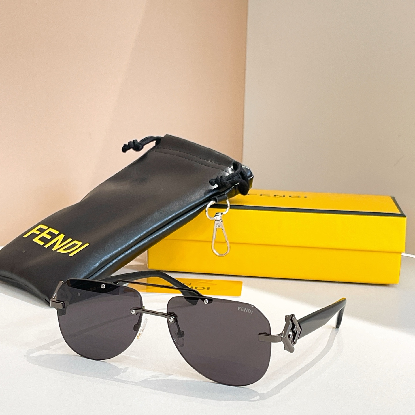 FENDI✨✨✨MODEL：FE4101✨✨ SIZE：58口15-140✨✨✨