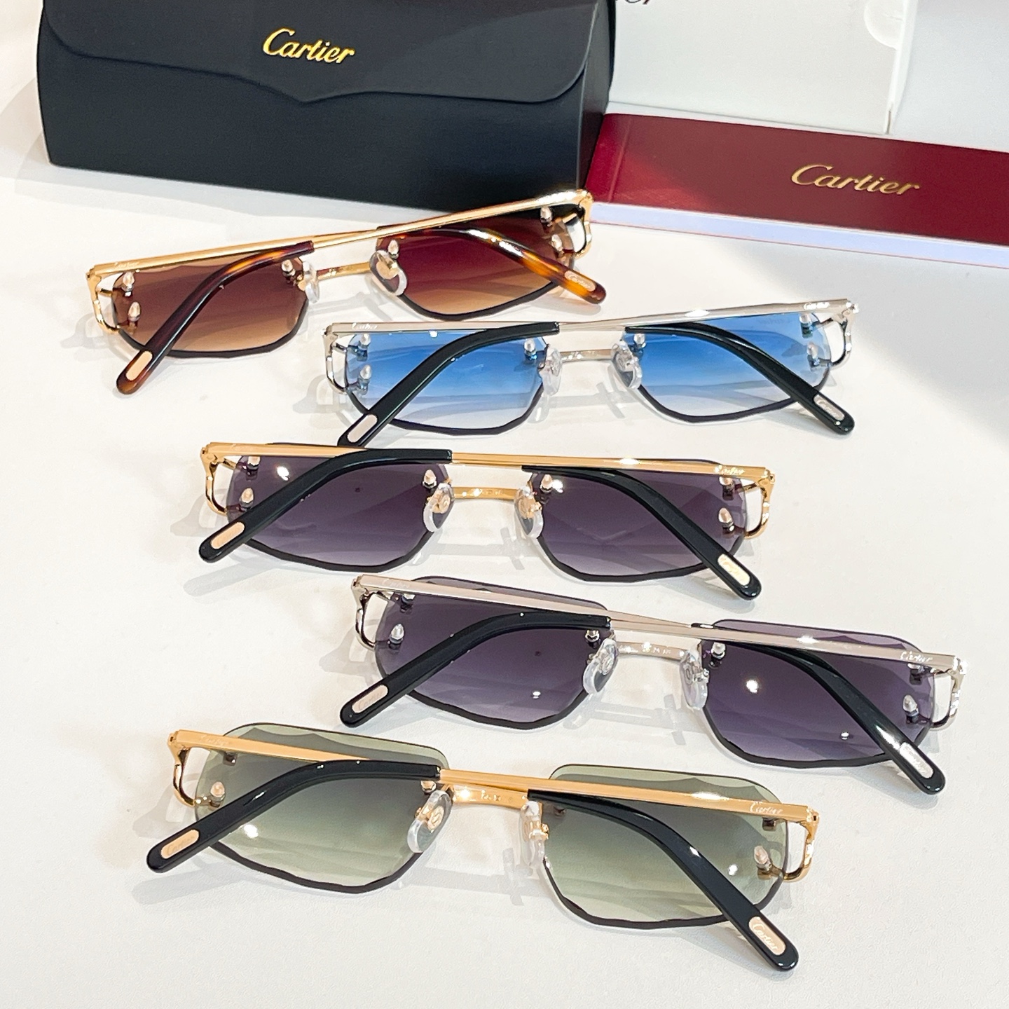 Cartie*✨✨✨MODEL：CT0058O✨✨✨