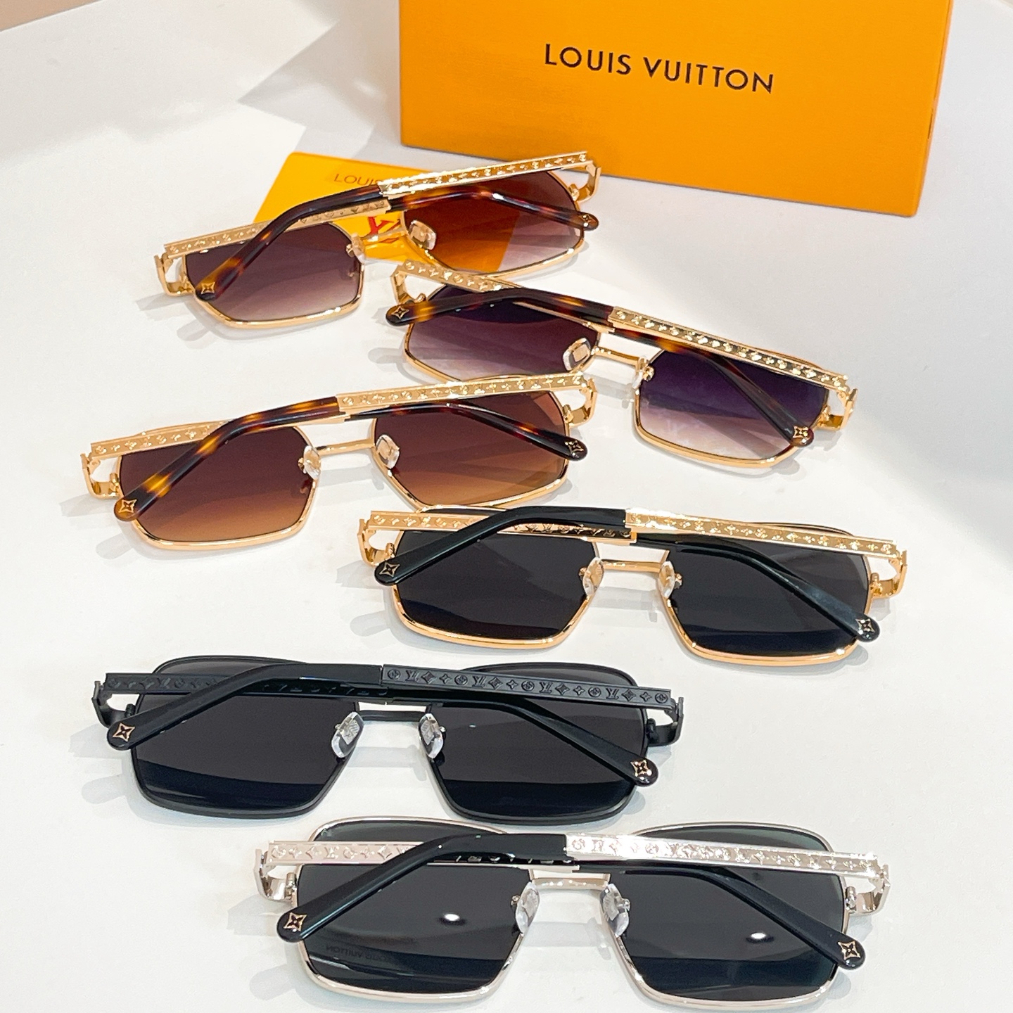 LOUIS VUITTO*✨✨✨MODEL：Z2959U✨✨✨ SIZE：56口19-145✨✨✨