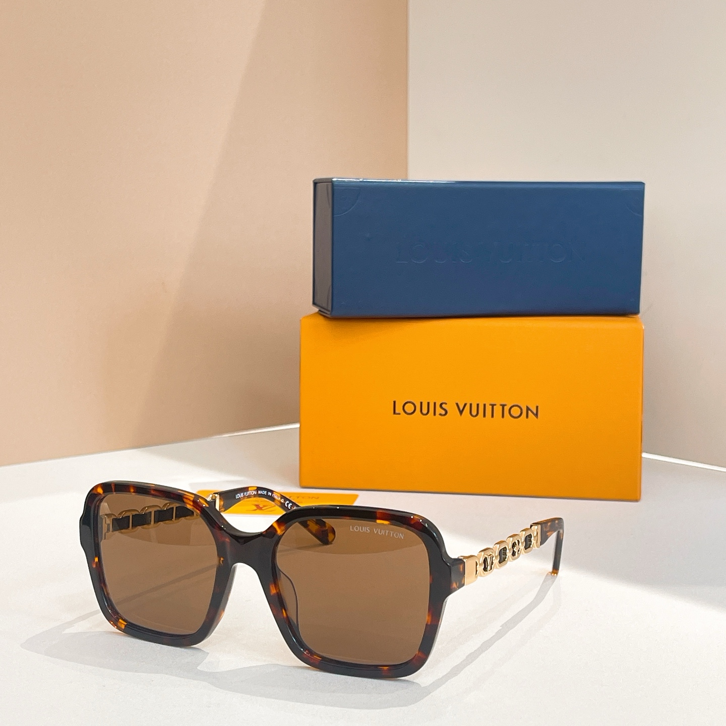 LOUIS VUITTO*✨✨✨MODEL：Z2648U✨✨✨ SIZE：56口20-145✨✨✨