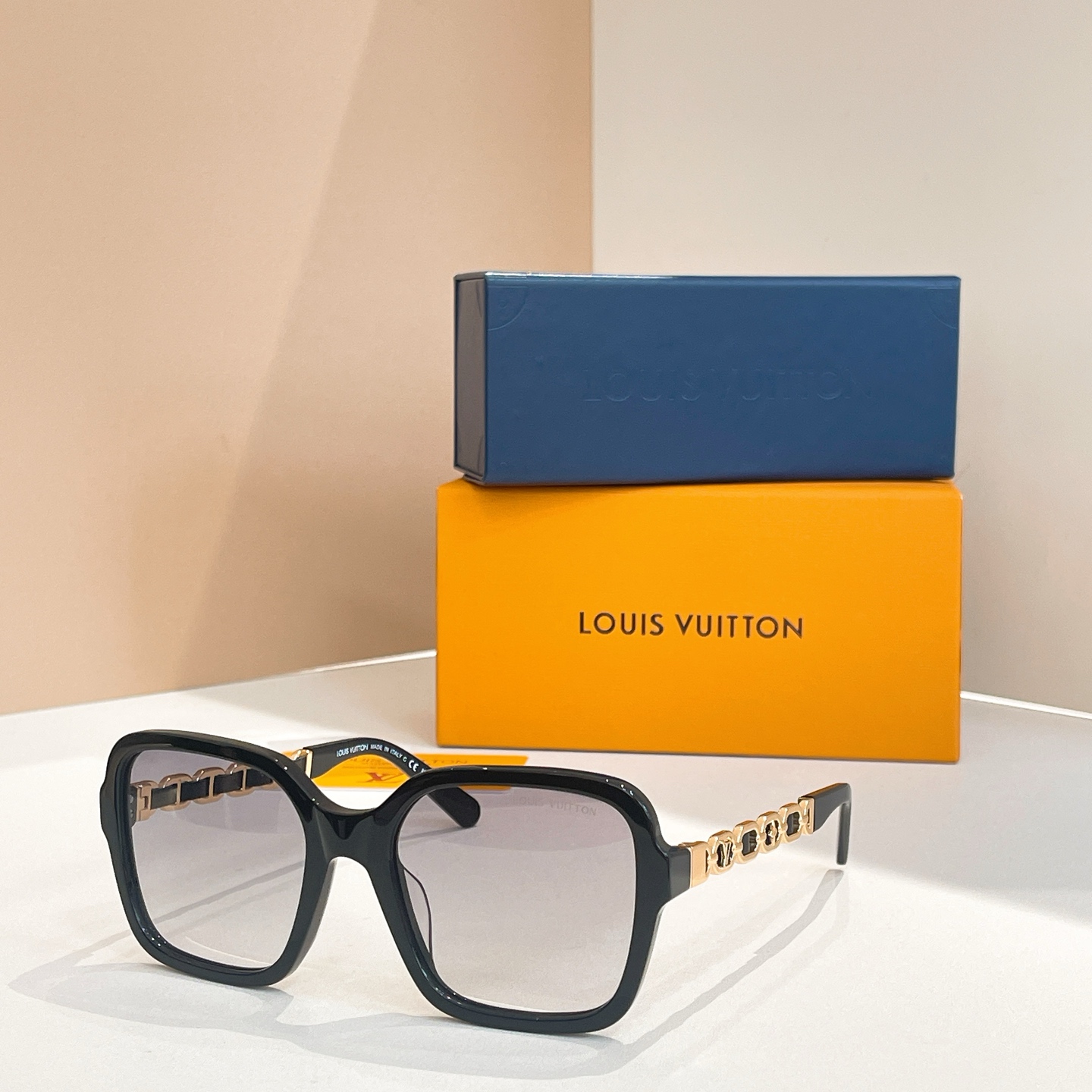 LOUIS VUITTO*✨✨✨MODEL：Z2648U✨✨✨ SIZE：56口20-145✨✨✨
