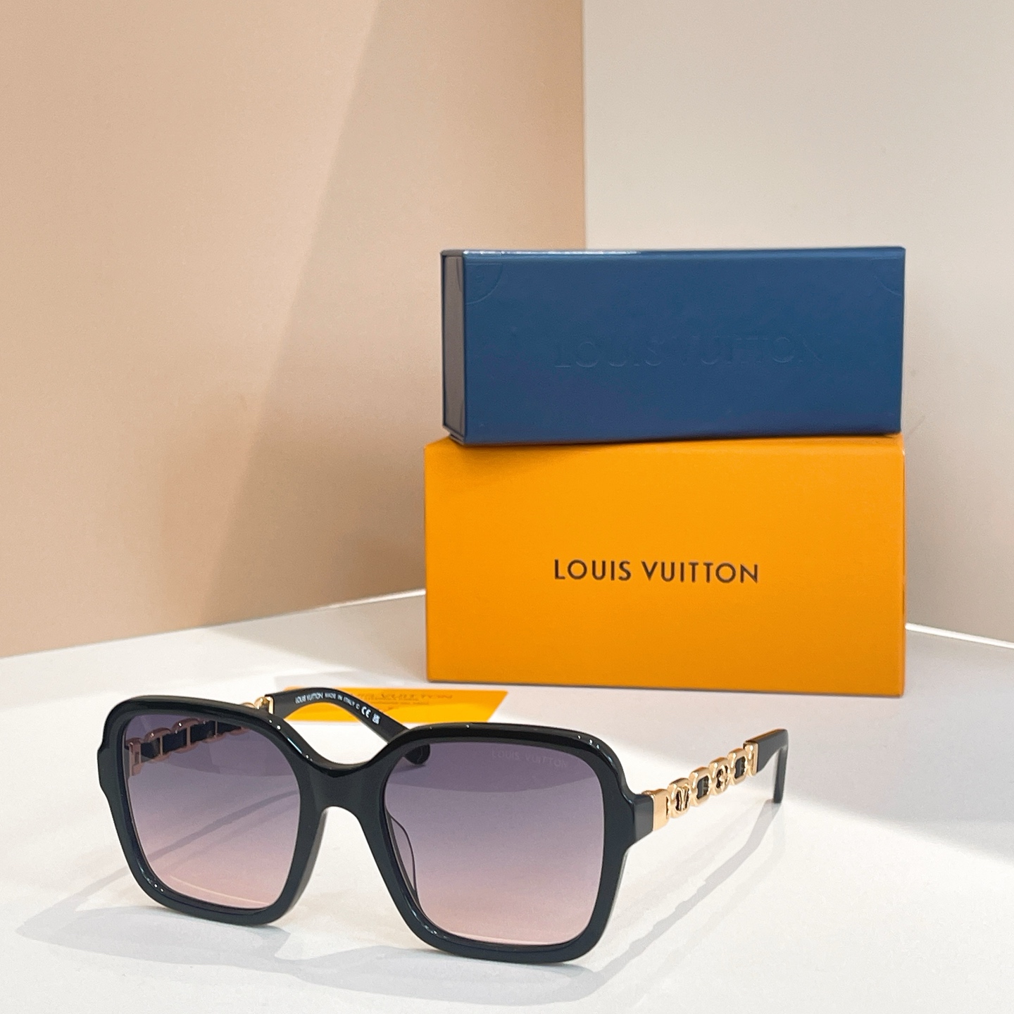LOUIS VUITTO*✨✨✨MODEL：Z2648U✨✨✨ SIZE：56口20-145✨✨✨