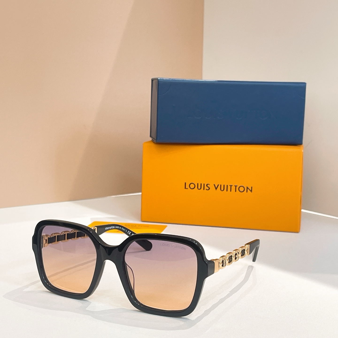 LOUIS VUITTO*✨✨✨MODEL：Z2648U✨✨✨ SIZE：56口20-145✨✨✨