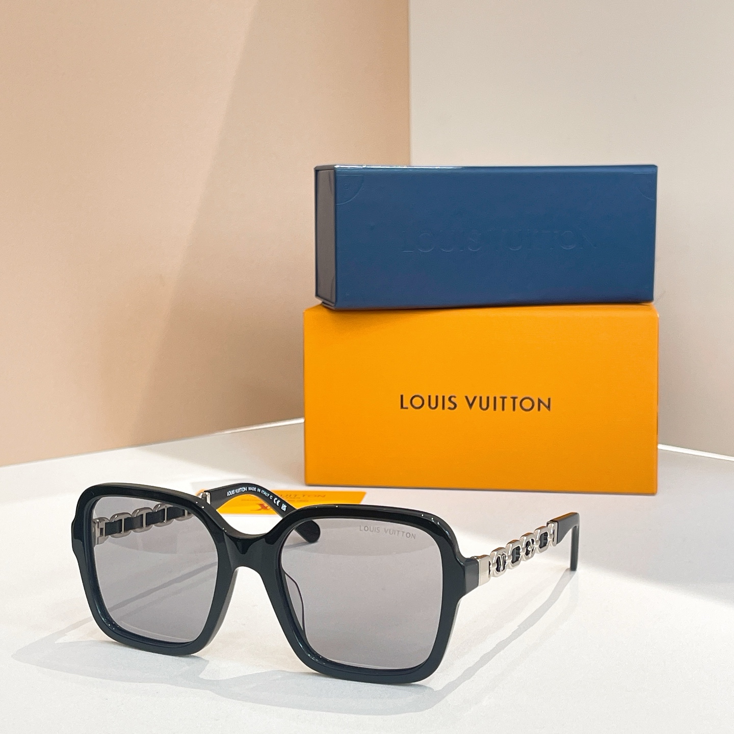 LOUIS VUITTO*✨✨✨MODEL：Z2648U✨✨✨ SIZE：56口20-145✨✨✨