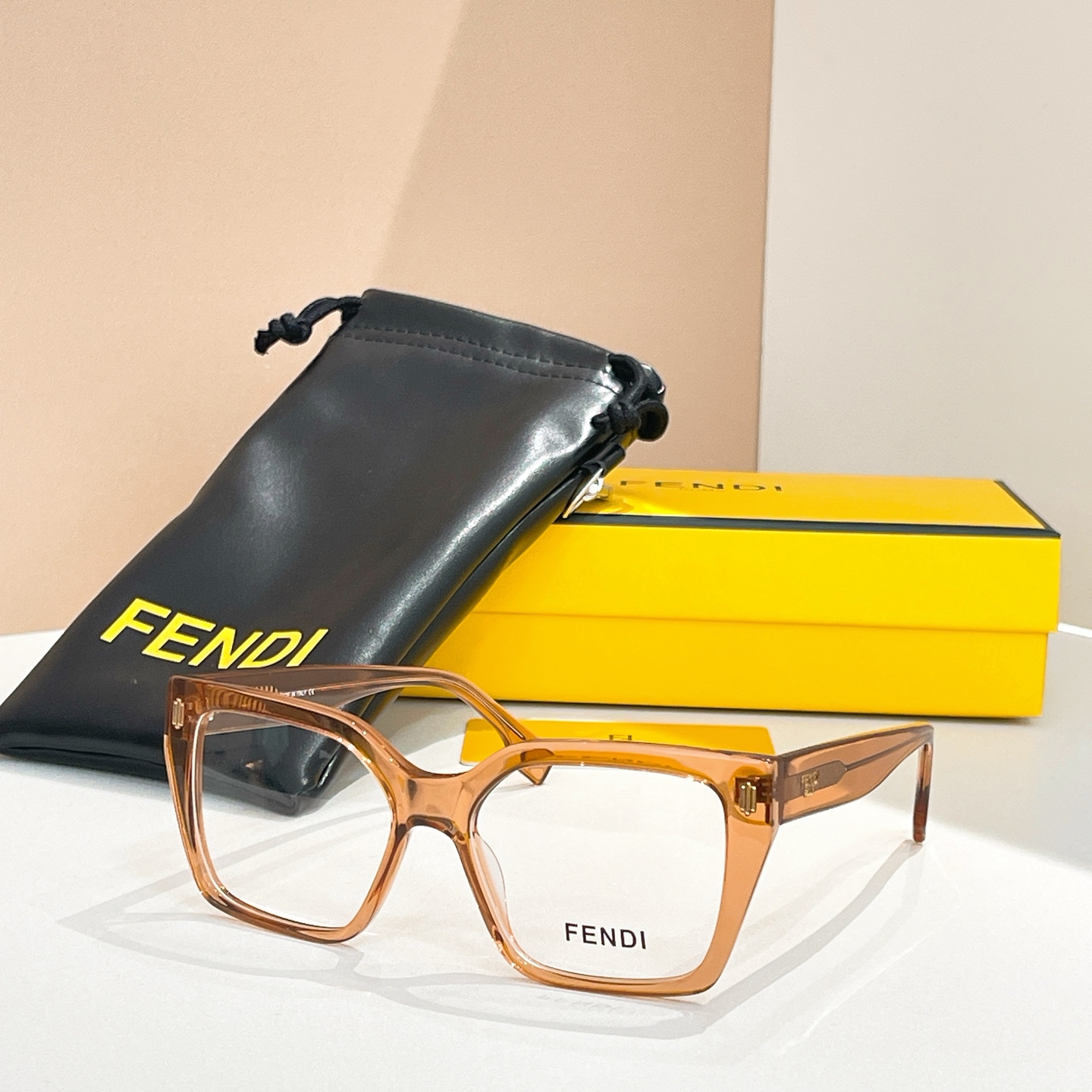 FENDI✨✨✨MODEL：FE50085I✨✨ SIZE：54口17-145✨✨✨
