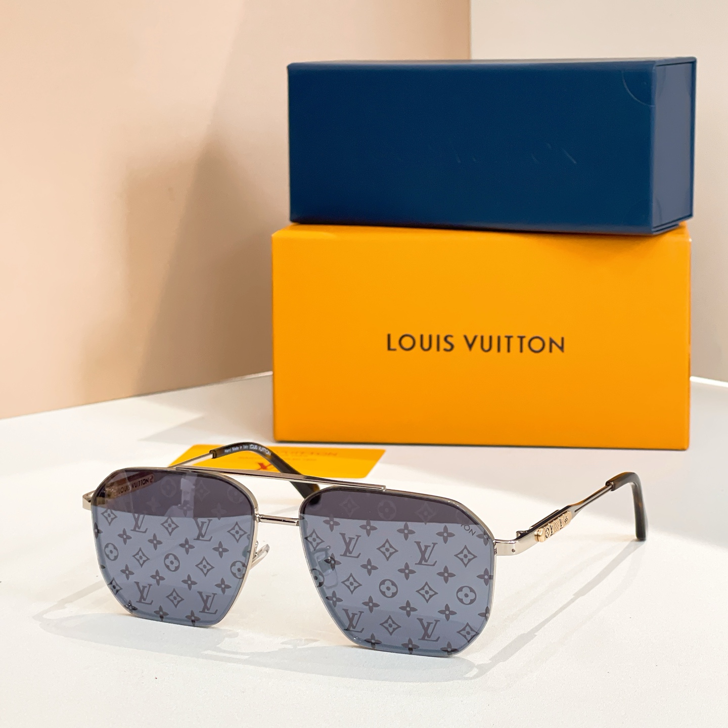 LOUIS VUITTO*✨✨✨MODEL：Z1502E✨✨✨ SIZE：60口14-145✨✨✨