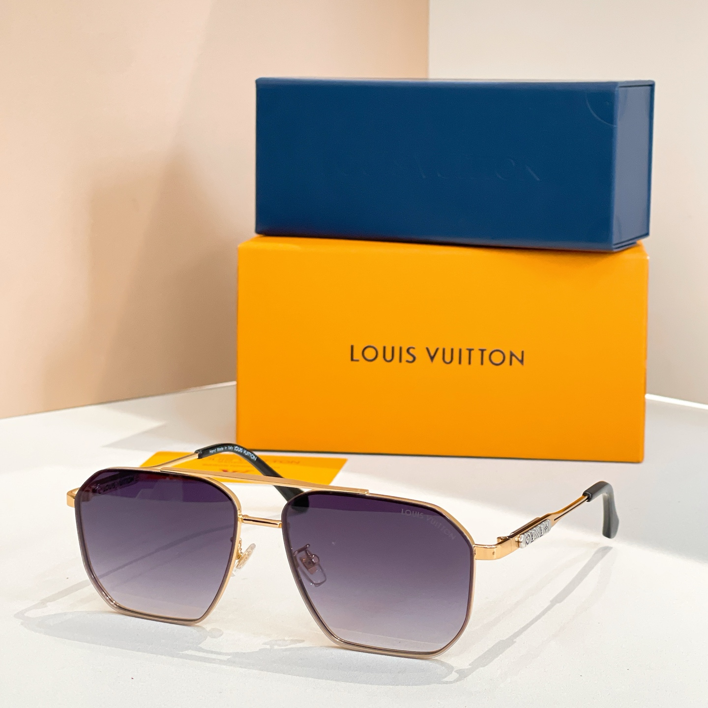 LOUIS VUITTO*✨✨✨MODEL：Z1502E✨✨✨ SIZE：60口14-145✨✨✨