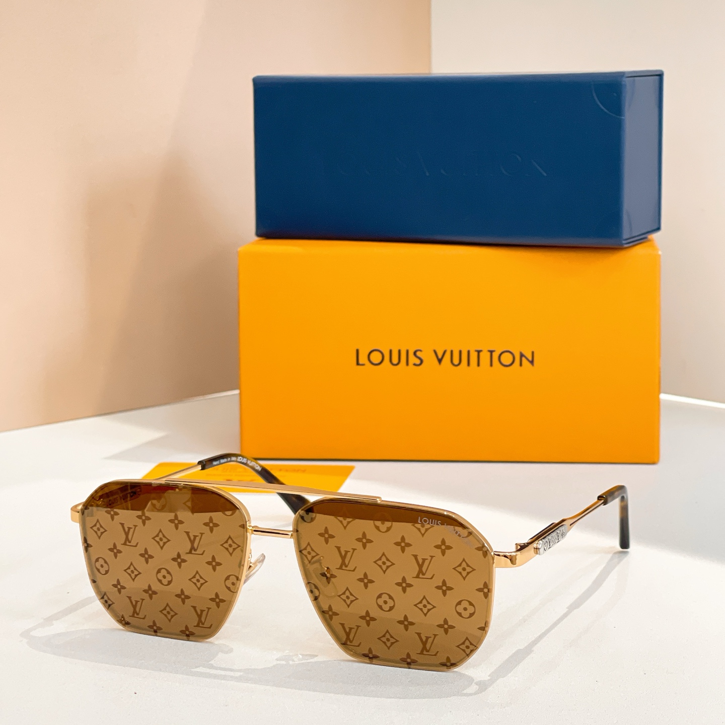 LOUIS VUITTO*✨✨✨MODEL：Z1502E✨✨✨ SIZE：60口14-145✨✨✨