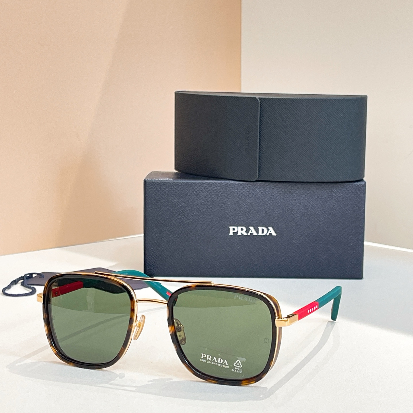 PRADA✨✨✨MODEL：SPS A60✨✨✨SIZE：53口23-145✨✨✨ 太阳镜，变色镜