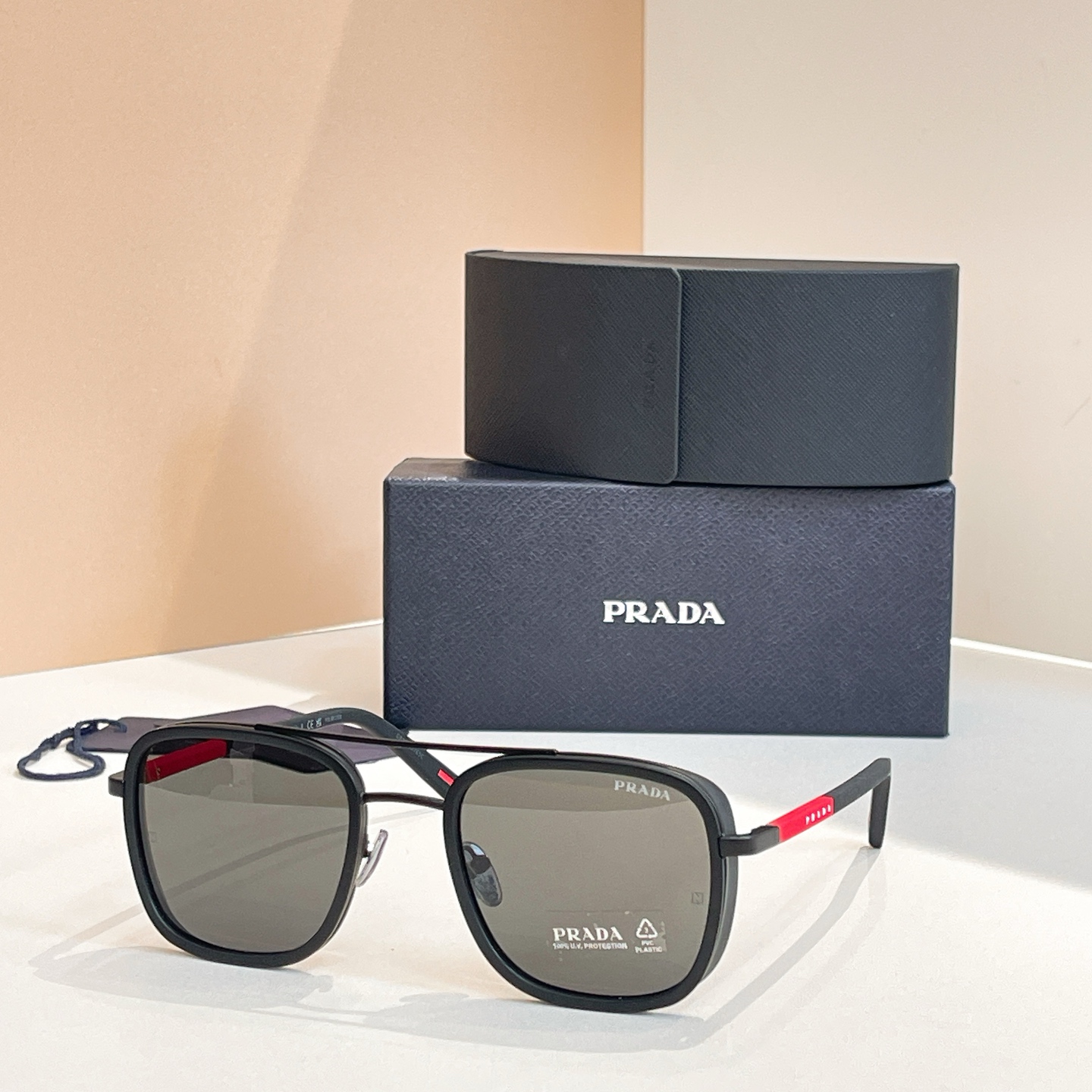 PRADA✨✨✨MODEL：SPS A60✨✨✨SIZE：53口23-145✨✨✨ 太阳镜，变色镜