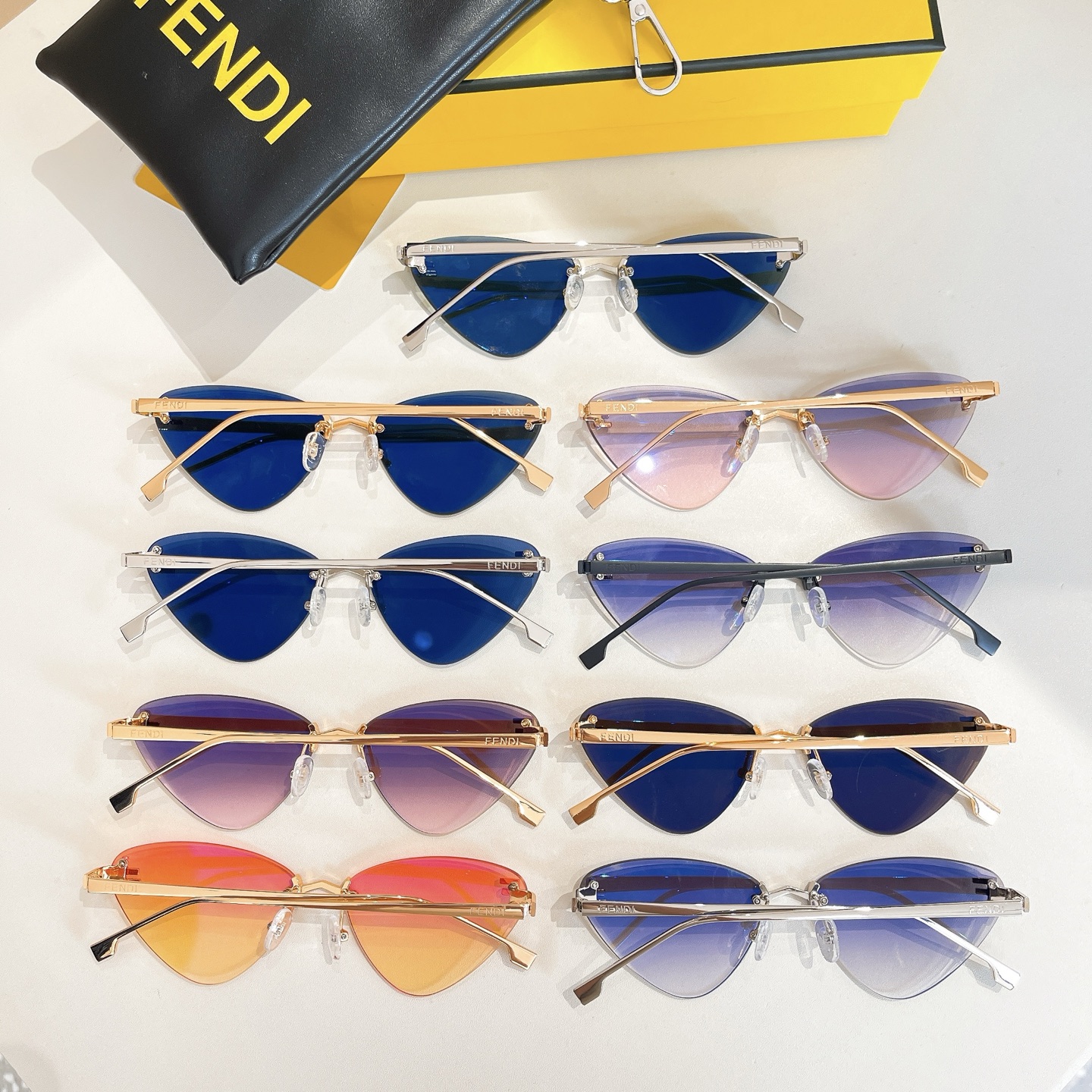 FENDI✨✨✨MODEL：FE4085✨✨ SIZE：60口15-145✨✨✨