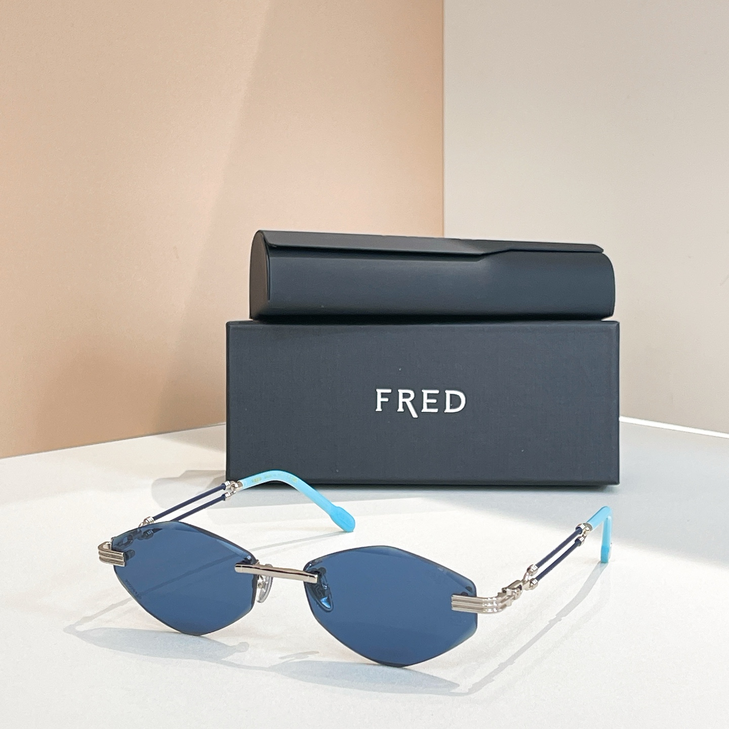 FRED🍂🍂🍂MODEL：FG 60220U🍂🍂🍂SIZE：57口17-145🍂🍂太阳镜，变色片
