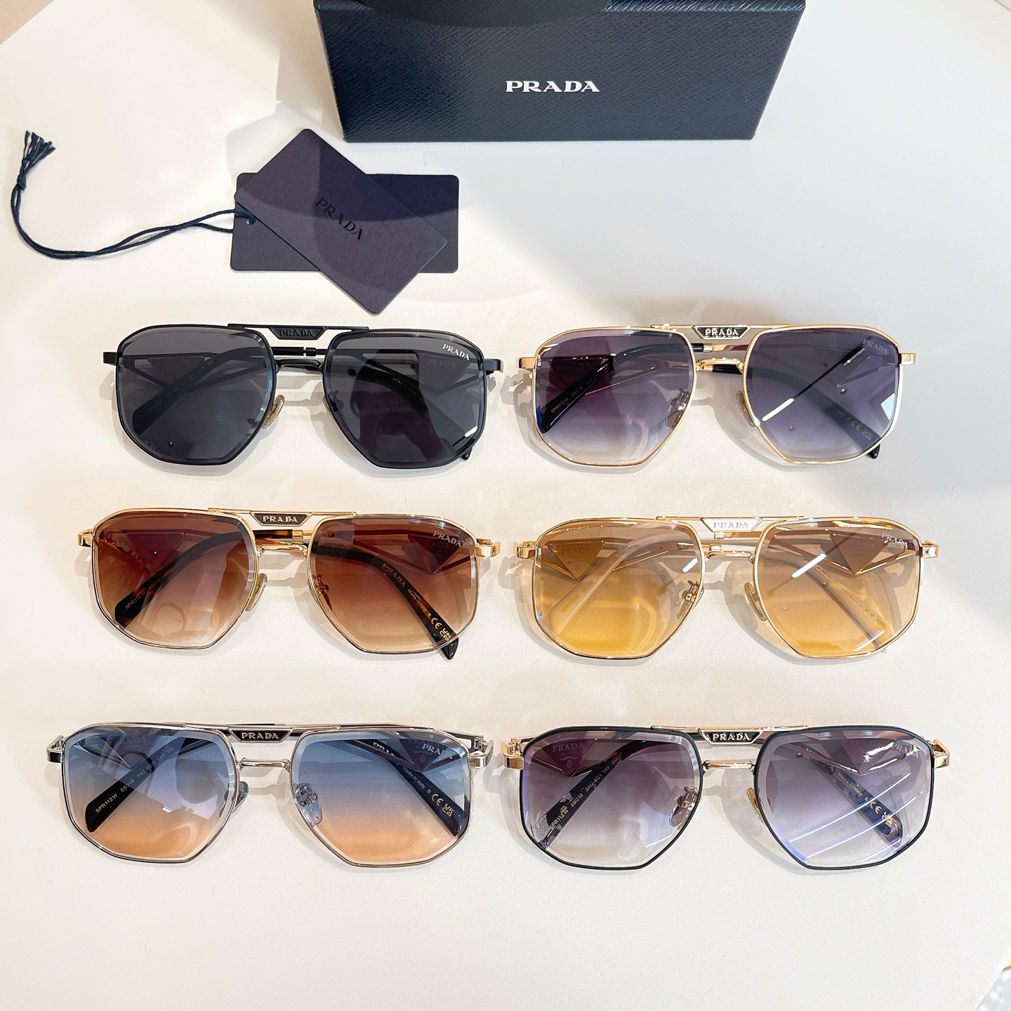 PRADA✨✨✨MODEL：SPR122W✨✨✨SIZE：59口18-145✨✨✨ 