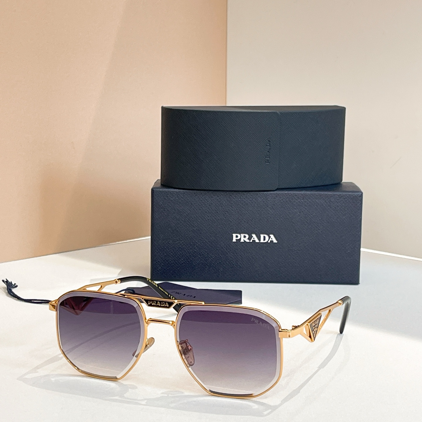 PRADA✨✨✨MODEL：SPR122W✨✨✨SIZE：59口18-145✨✨✨ 