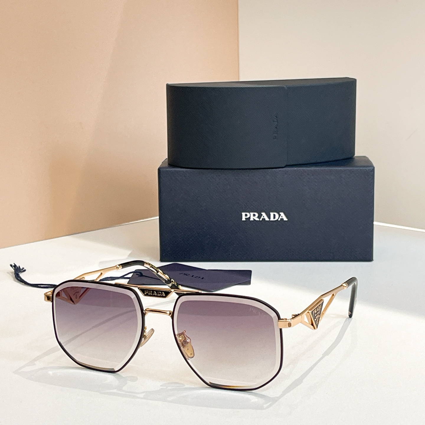 PRADA✨✨✨MODEL：SPR122W✨✨✨SIZE：59口18-145✨✨✨ 