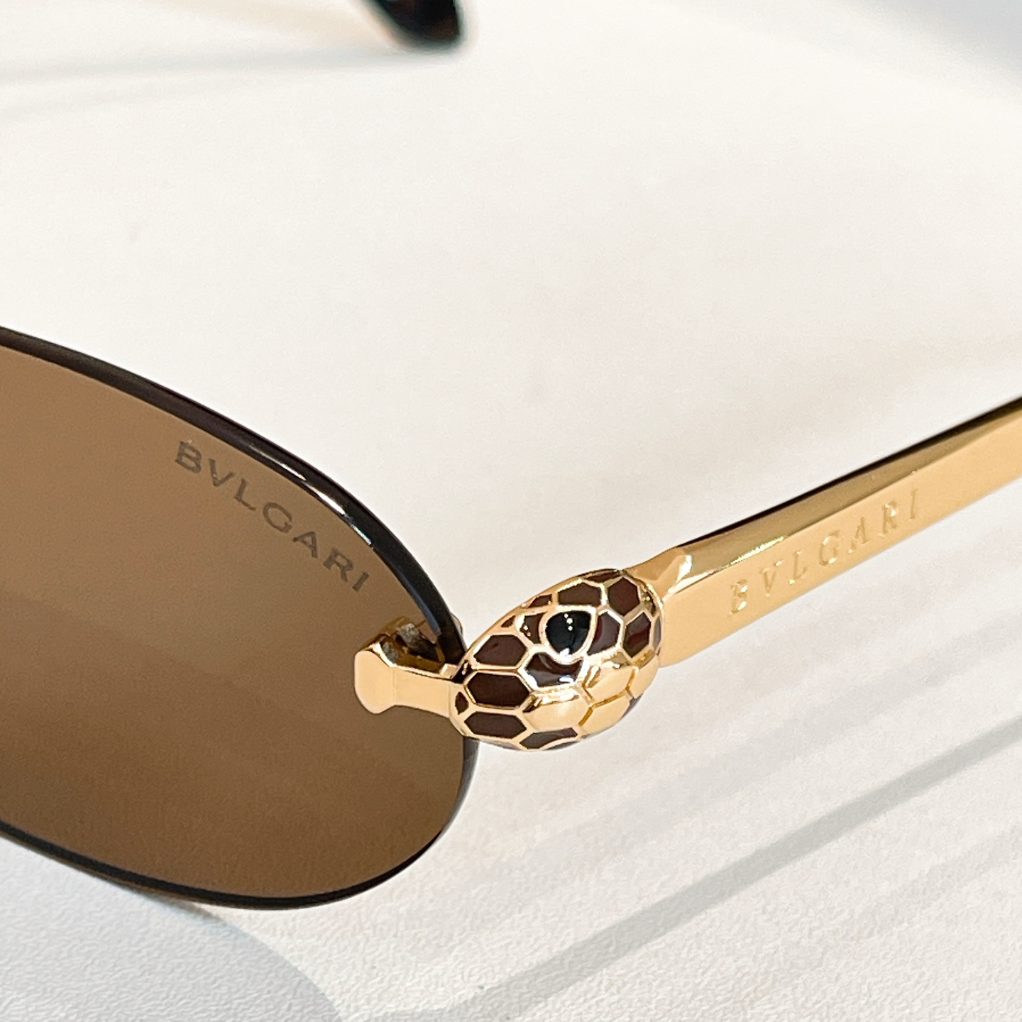 BOTTEGA VENET*🌟🌟🌟MODEL：BV 40070U🌟🌟🌟SIZE：58口15-140🌟🌟🌟