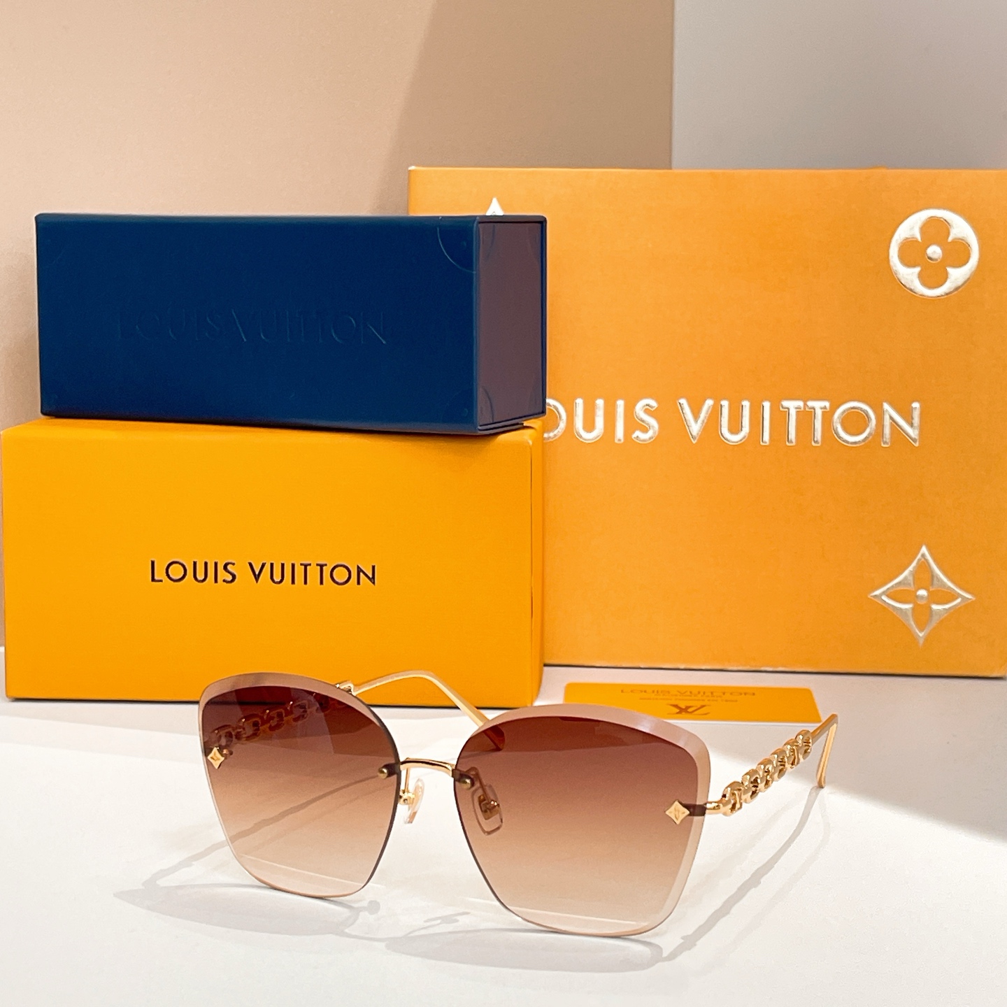 LOUIS VUITTO*✨✨✨MODEL：Z2665U✨✨✨ SIZE：61口14-140✨✨✨
