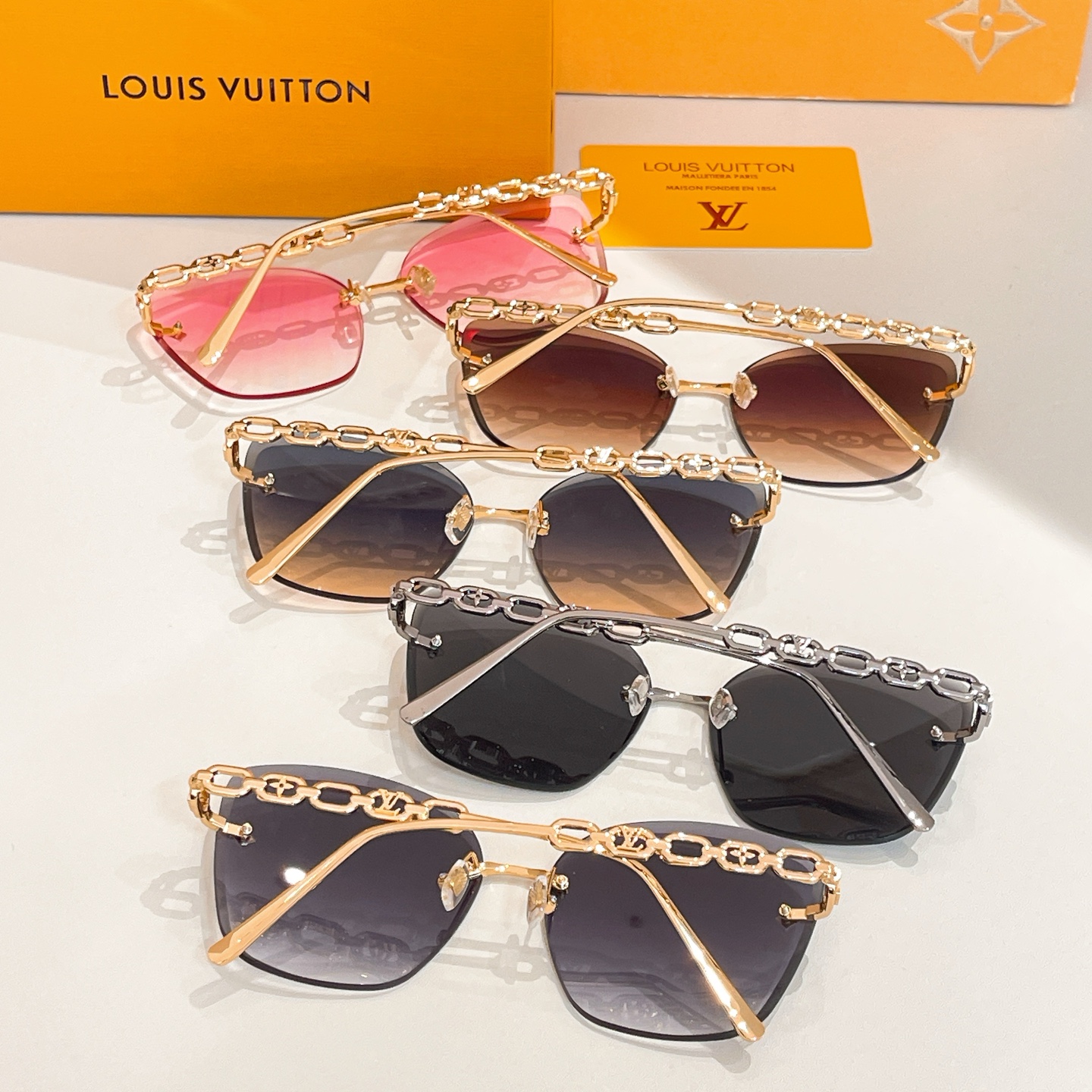 LOUIS VUITTO*✨✨✨MODEL：Z2665U✨✨✨ SIZE：61口14-140✨✨✨