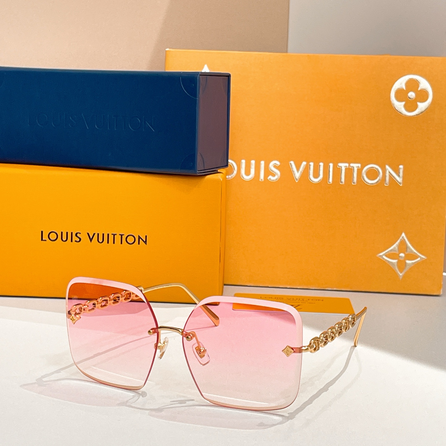 LOUIS VUITTO*✨✨✨MODEL：Z1860U✨✨✨ SIZE：61口14-140✨✨✨