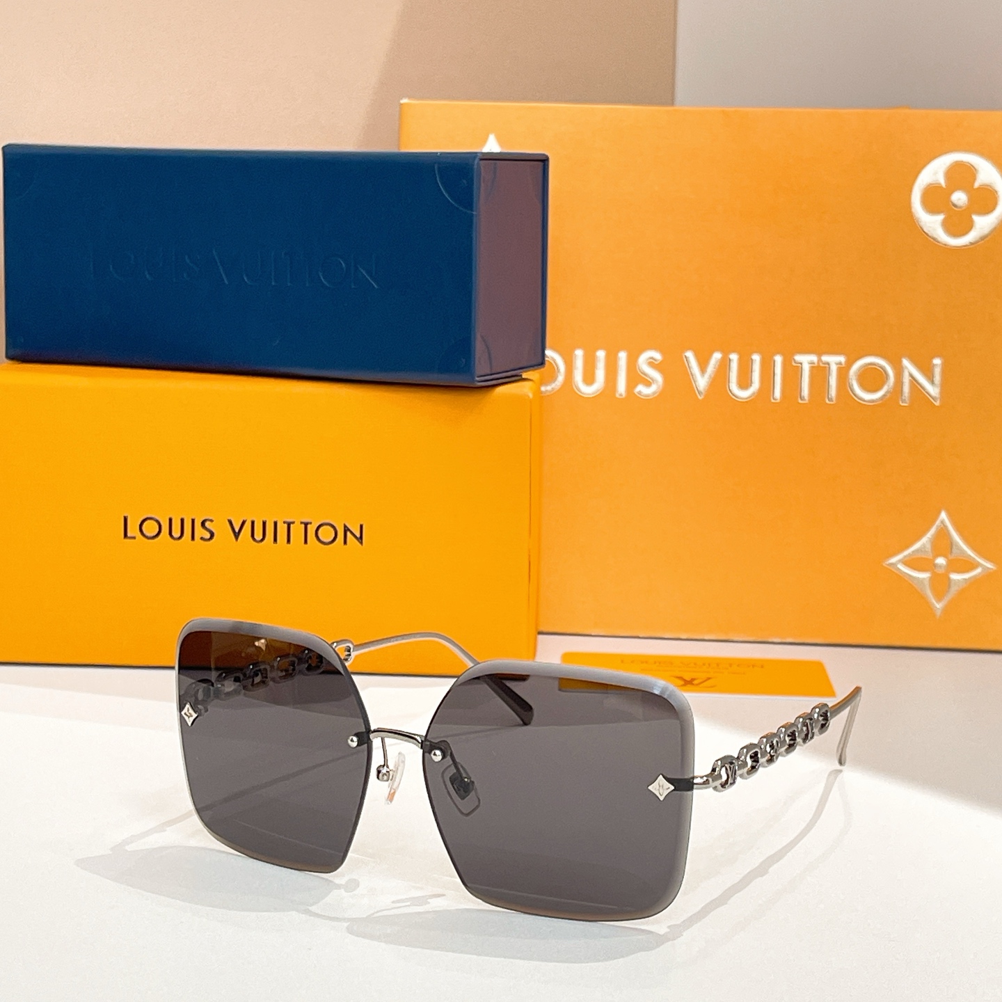 LOUIS VUITTO*✨✨✨MODEL：Z1860U✨✨✨ SIZE：61口14-140✨✨✨