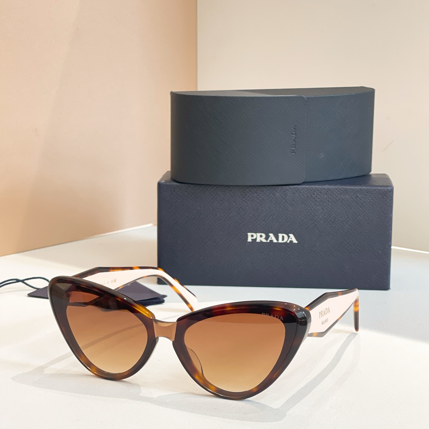 PRADA✨✨✨MODEL：PR 206VS✨✨✨SIZE：55口21-145✨✨✨ 