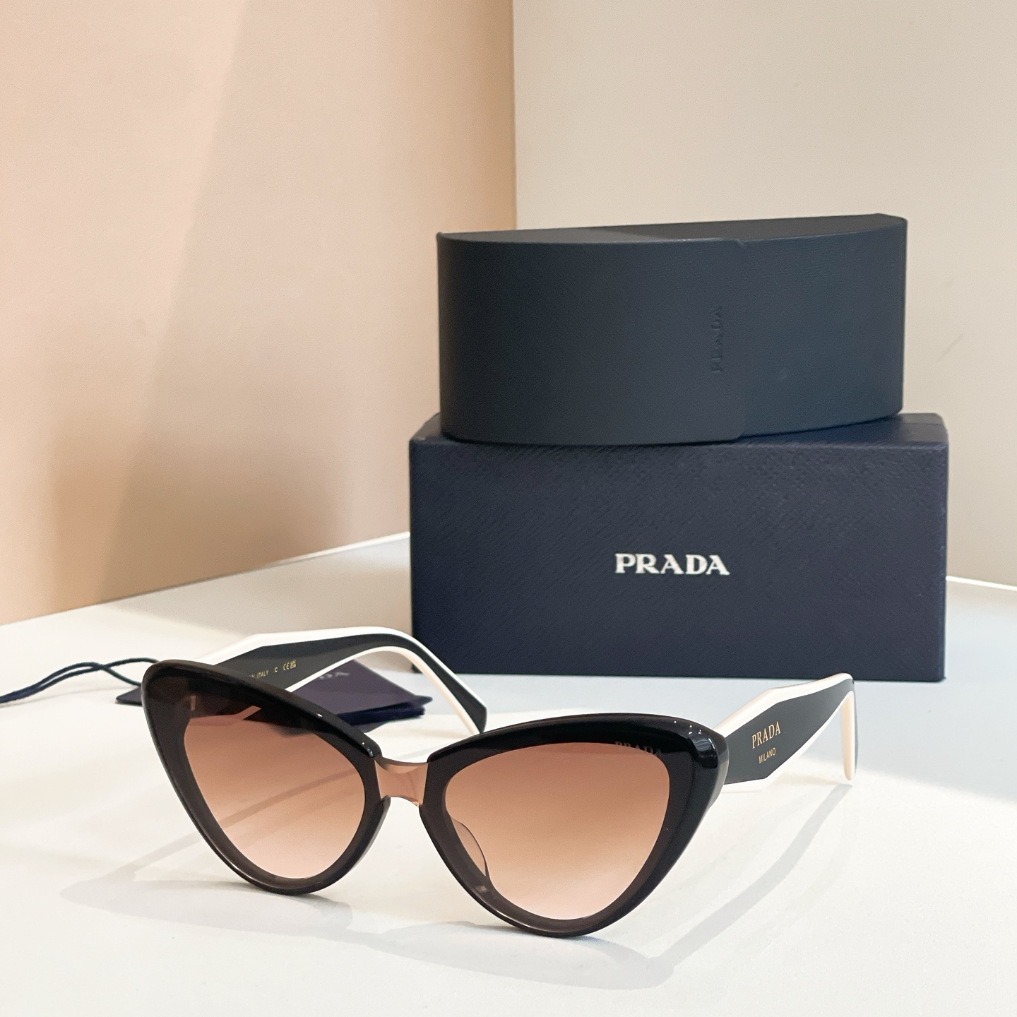 PRADA✨✨✨MODEL：PR 206VS✨✨✨SIZE：55口21-145✨✨✨ 