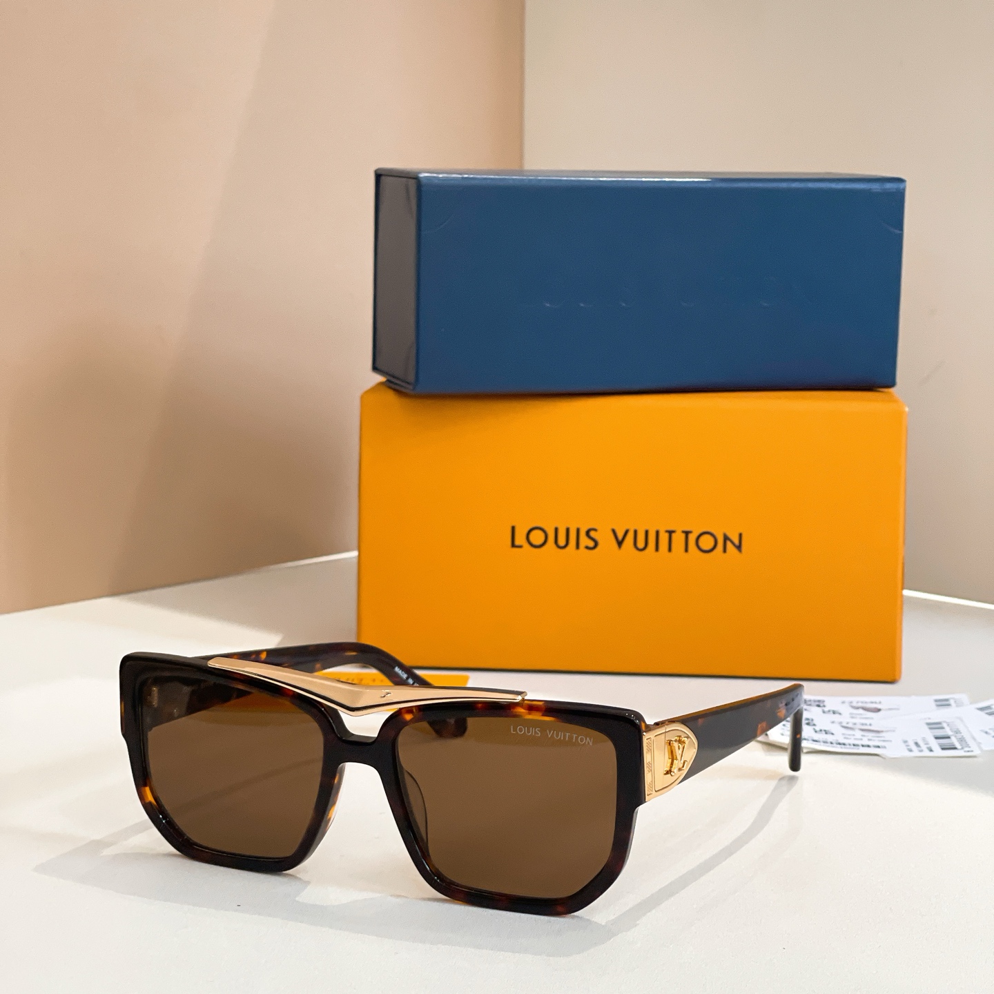 LOUIS VUITTO*🌟🌟🌟MODEL：Z2704U🌟🌟🌟SIZE：57口18-145🌟🌟🌟