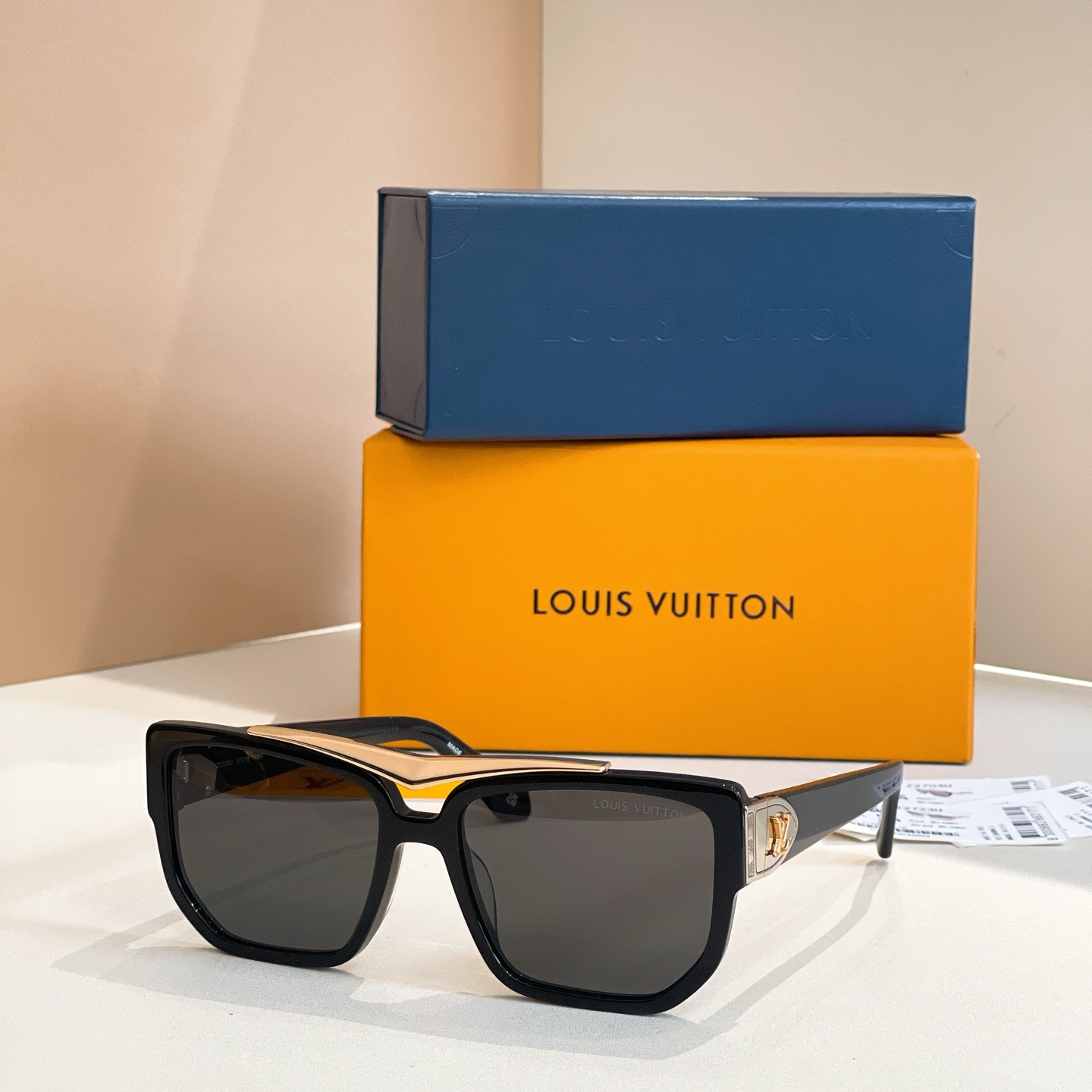 LOUIS VUITTO*🌟🌟🌟MODEL：Z2704U🌟🌟🌟SIZE：57口18-145🌟🌟🌟