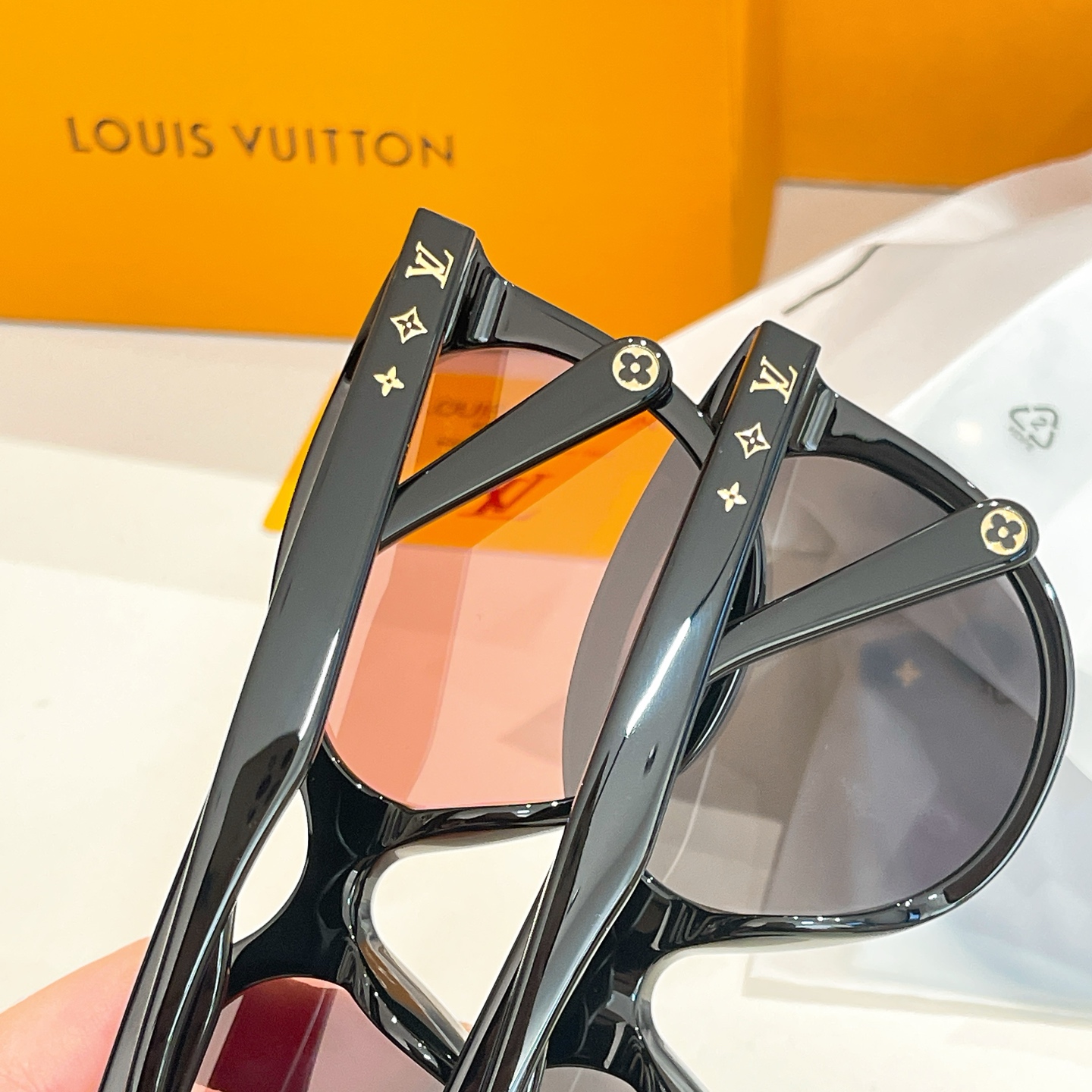 LOUIS VUITTO*🌟🌟🌟MODEL：Z2155U,Z2130U🌟🌟🌟SIZE：64口15-145