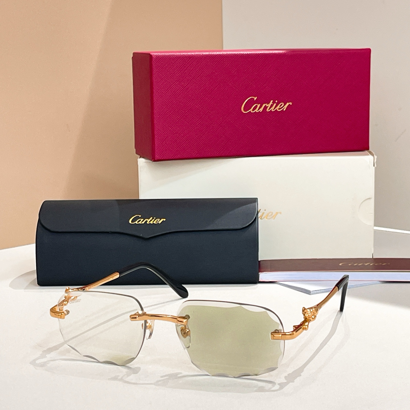Cartie*✨✨✨MODEL：CT3365O✨✨✨SIZE：56口17-145✨✨✨太阳镜，变色片