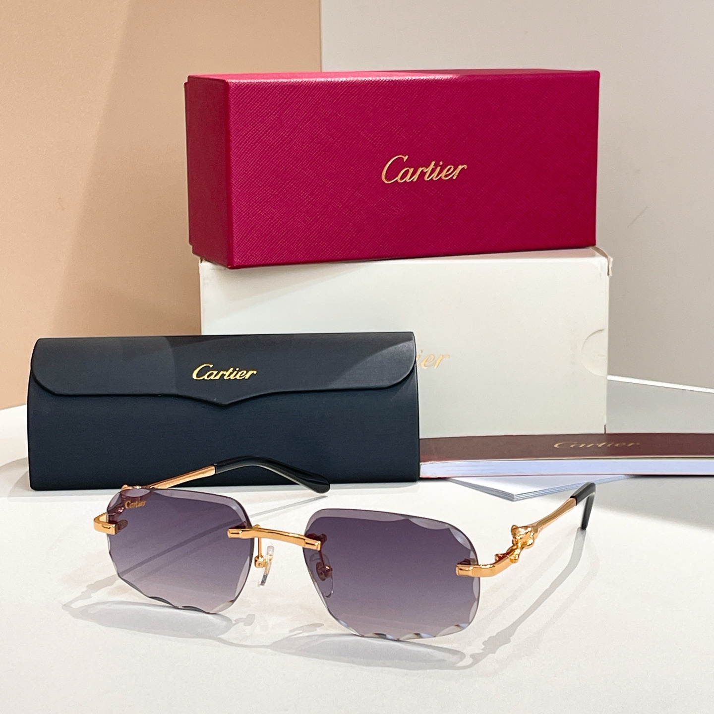 Cartie*✨✨✨MODEL：CT3365O✨✨✨SIZE：56口17-145✨✨✨太阳镜，变色片