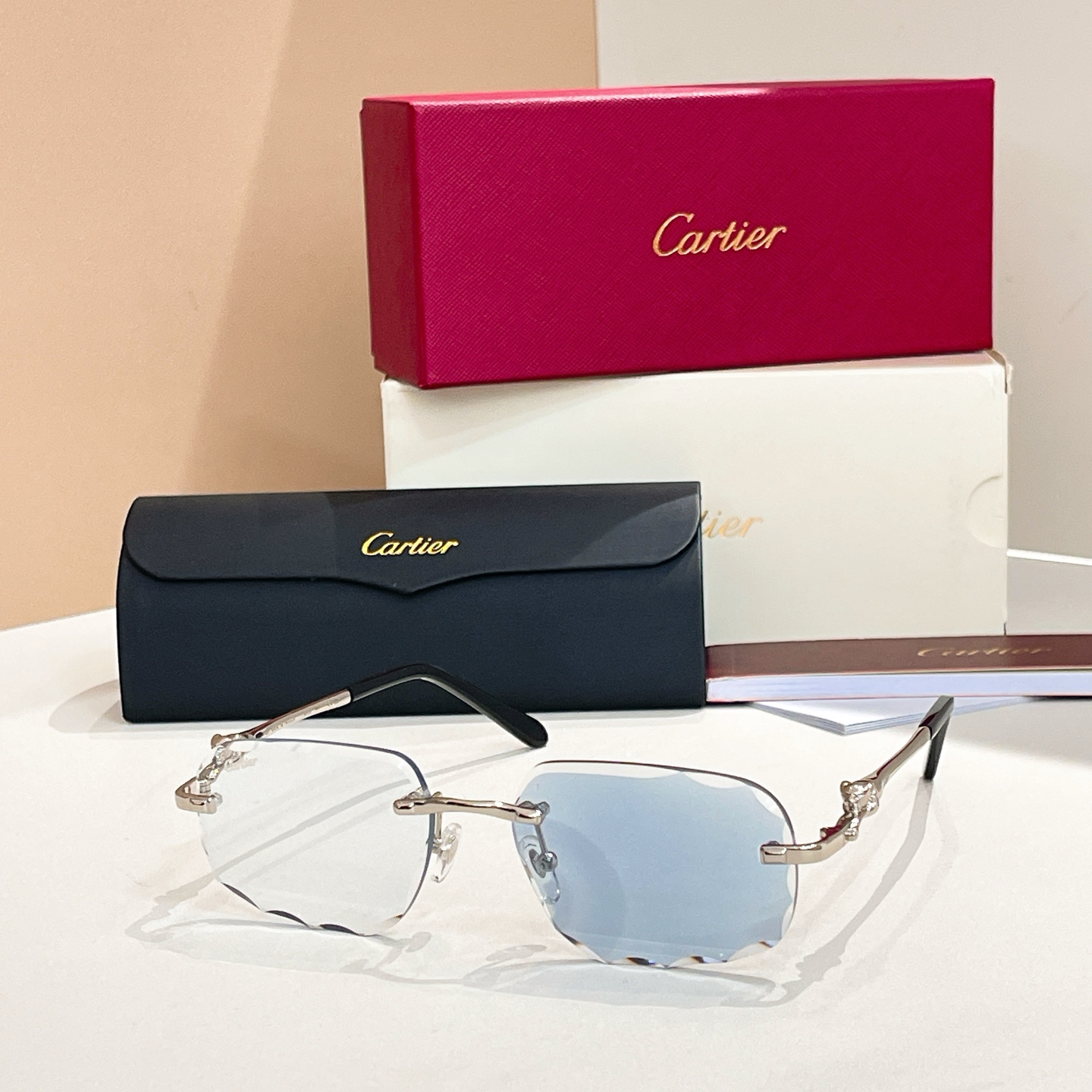 Cartie*✨✨✨MODEL：CT3365O✨✨✨SIZE：56口17-145✨✨✨太阳镜，变色片