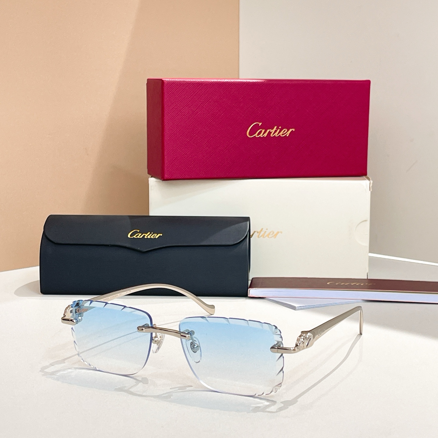 Cartie*✨✨✨MODEL：CT0058O✨✨✨SIZE：56口17-145✨✨✨太阳镜，变色片