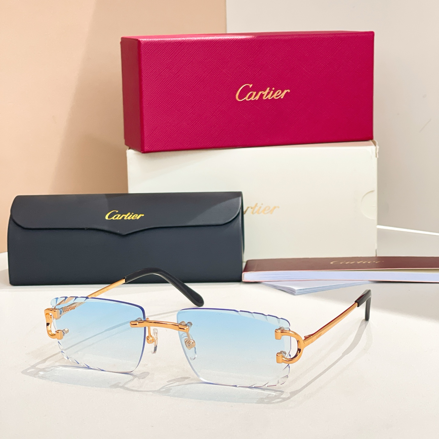Cartie*✨✨✨MODEL：CT06256S✨✨✨SIZE：56口17-140✨✨✨太阳镜，变色片