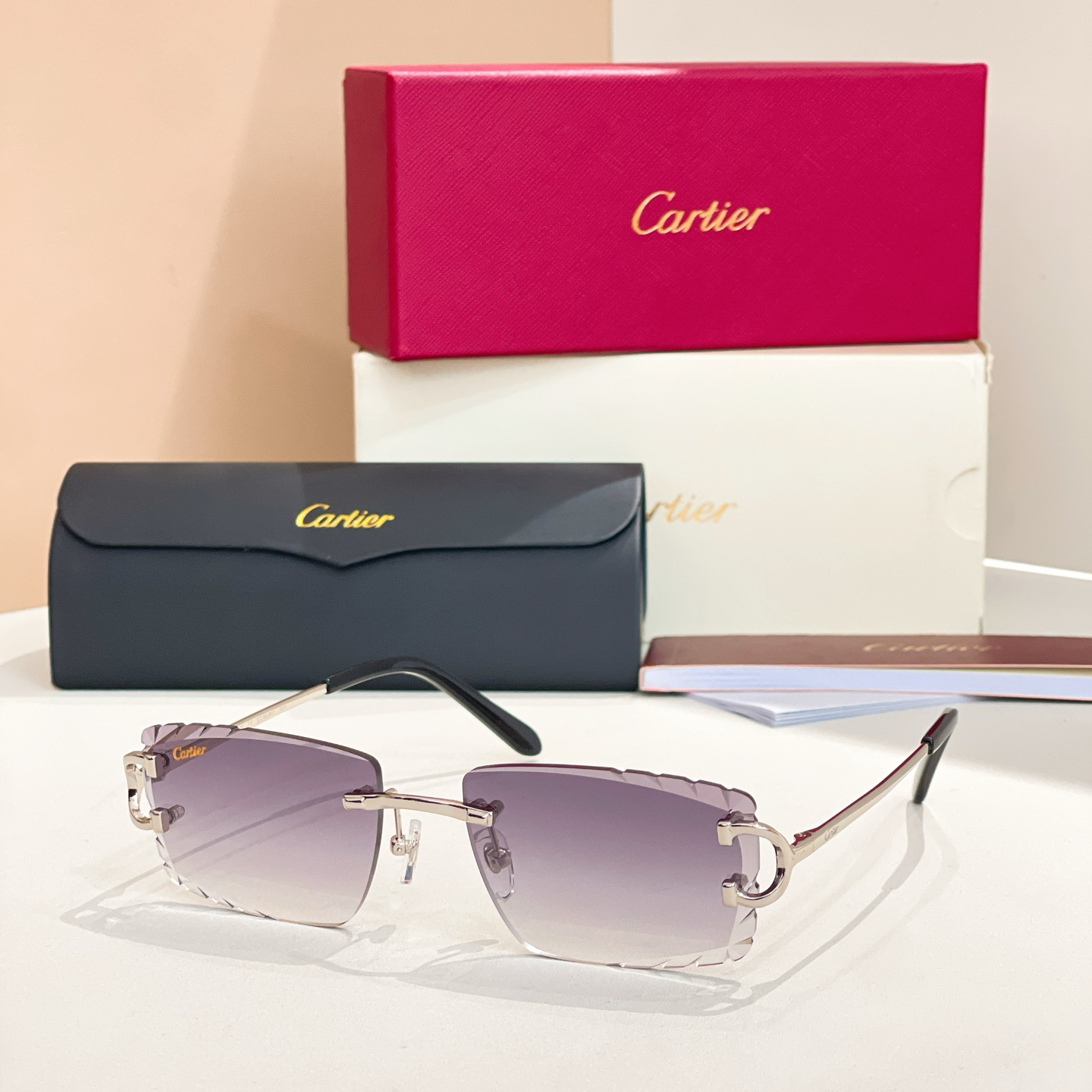 Cartie*✨✨✨MODEL：CT06256S✨✨✨SIZE：56口17-140✨✨✨太阳镜，变色片