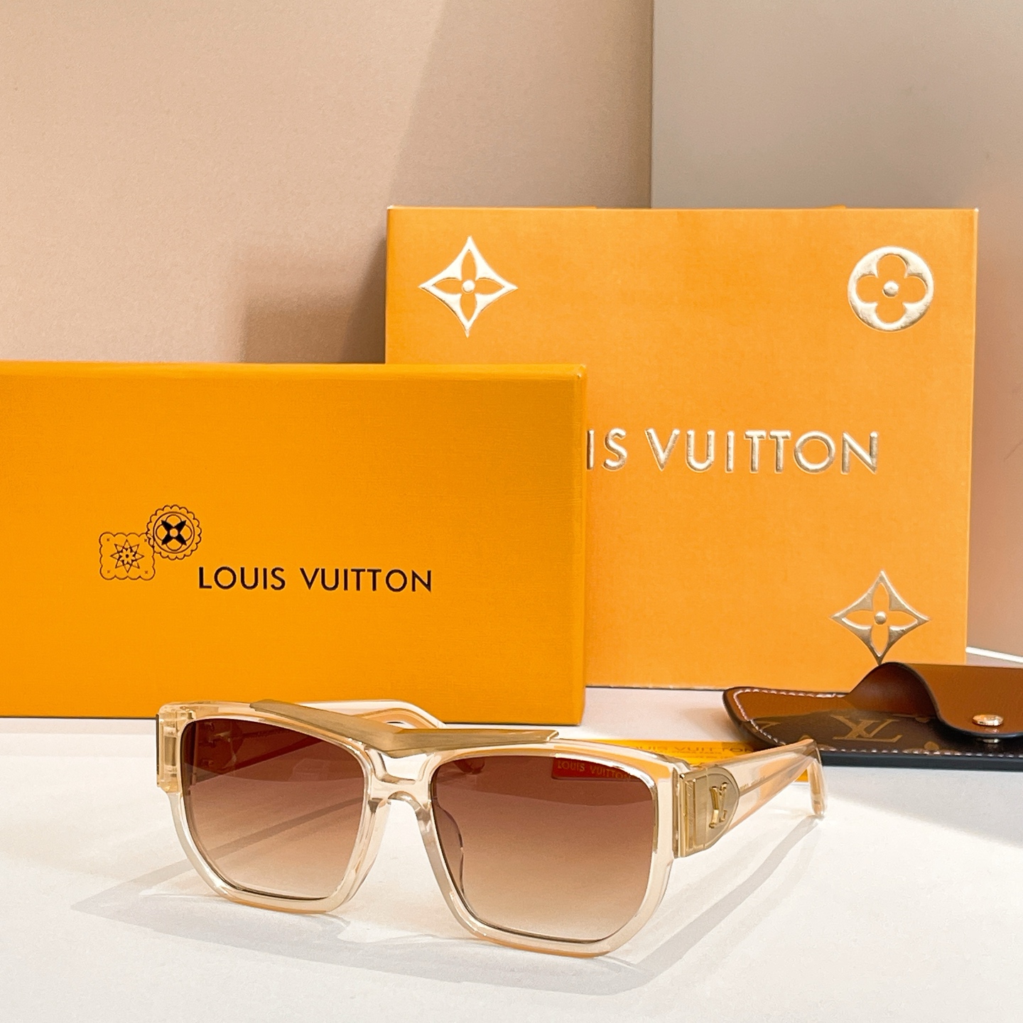 LOUIS VUITTO*🌟🌟🌟MODEL：Z2700U🌟🌟🌟SIZE：57口18-140🌟🌟🌟