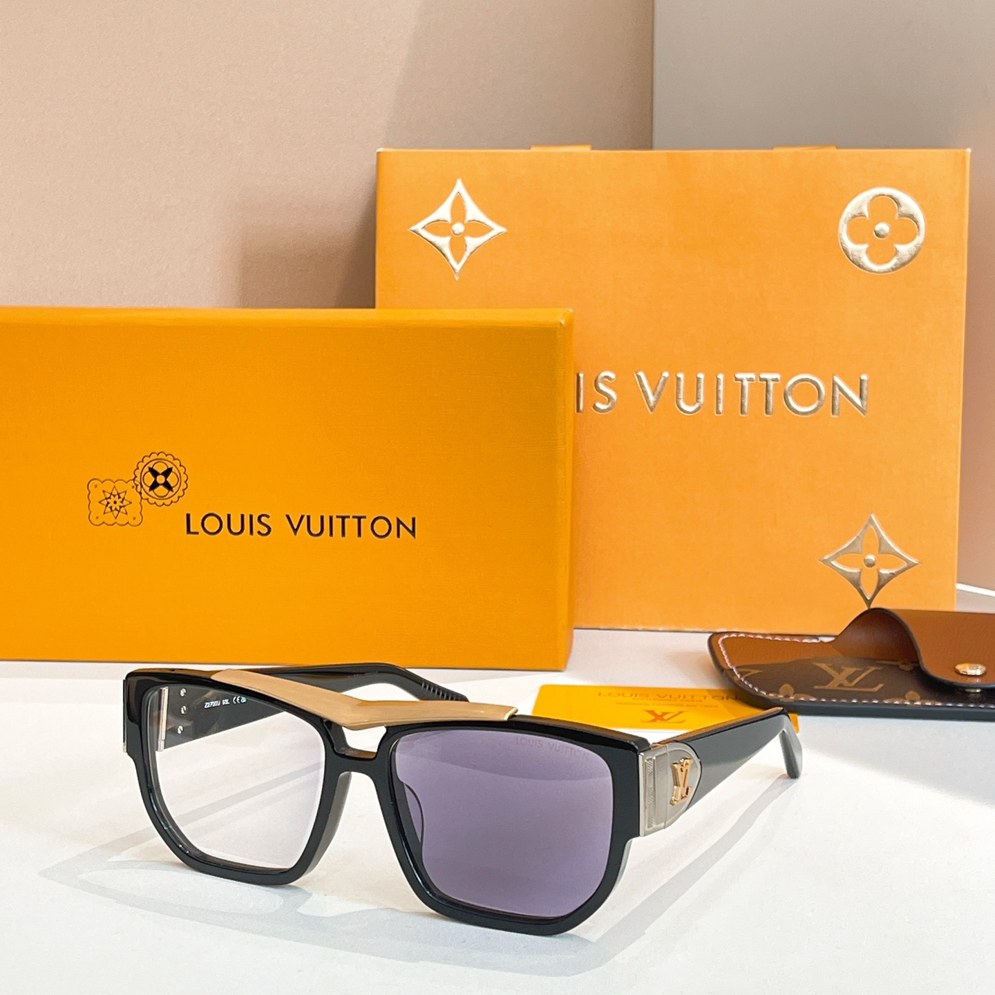 LOUIS VUITTO*🌟🌟🌟MODEL：Z2700U🌟🌟🌟SIZE：57口18-140🌟🌟🌟