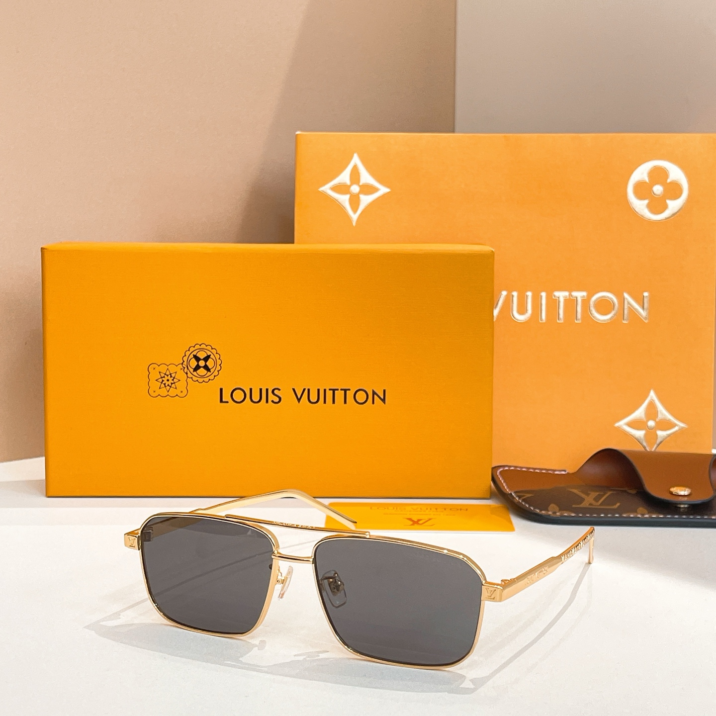 LOUIS VUITTO*✨✨✨MODEL：Z1976U ✨✨✨ SIZE：60口14-145✨✨✨